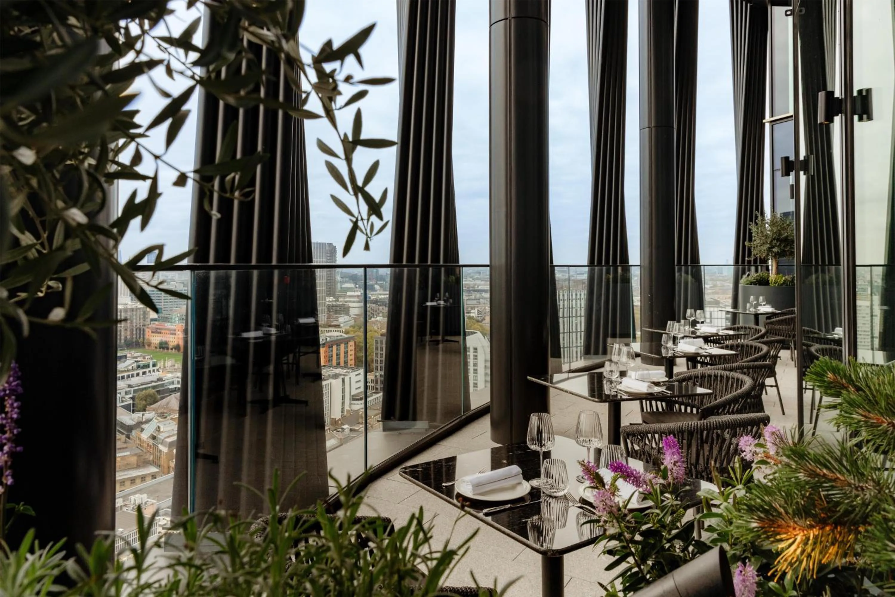 Restaurant/places to eat in art'otel London Hoxton