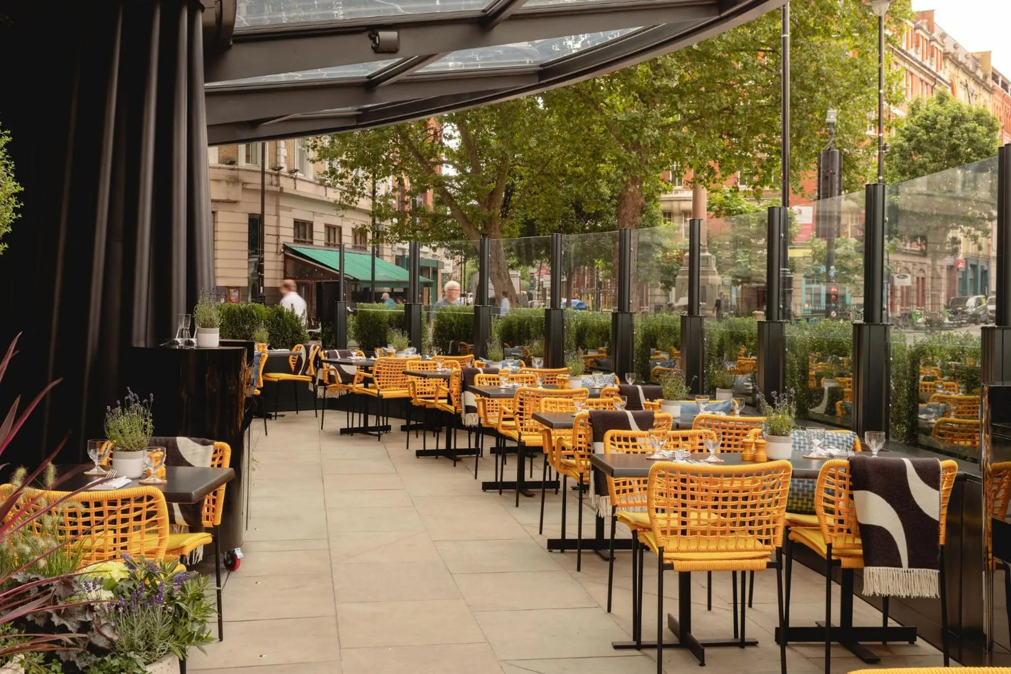 Restaurant/places to eat in art'otel London Hoxton