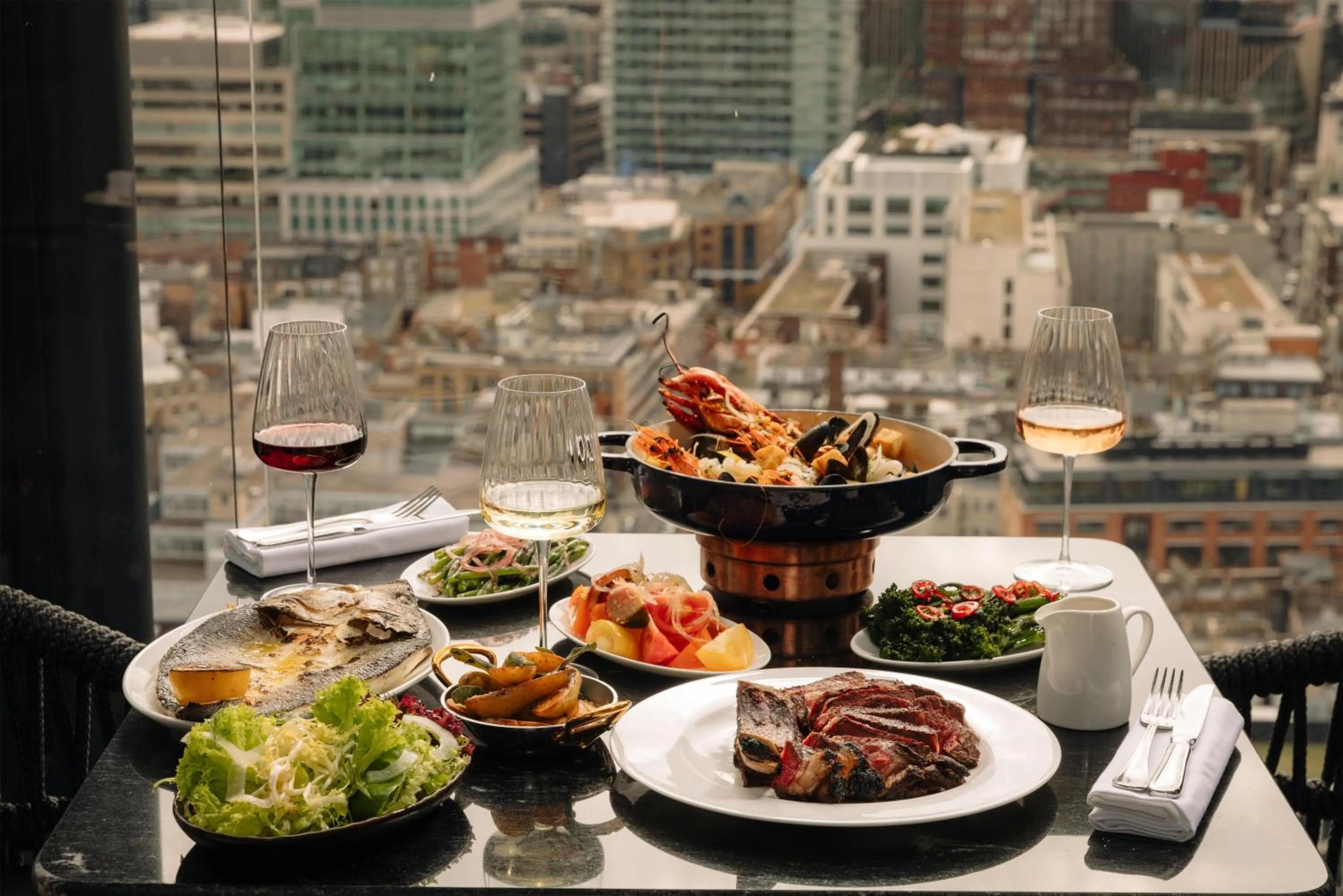 Food and drinks in art'otel London Hoxton