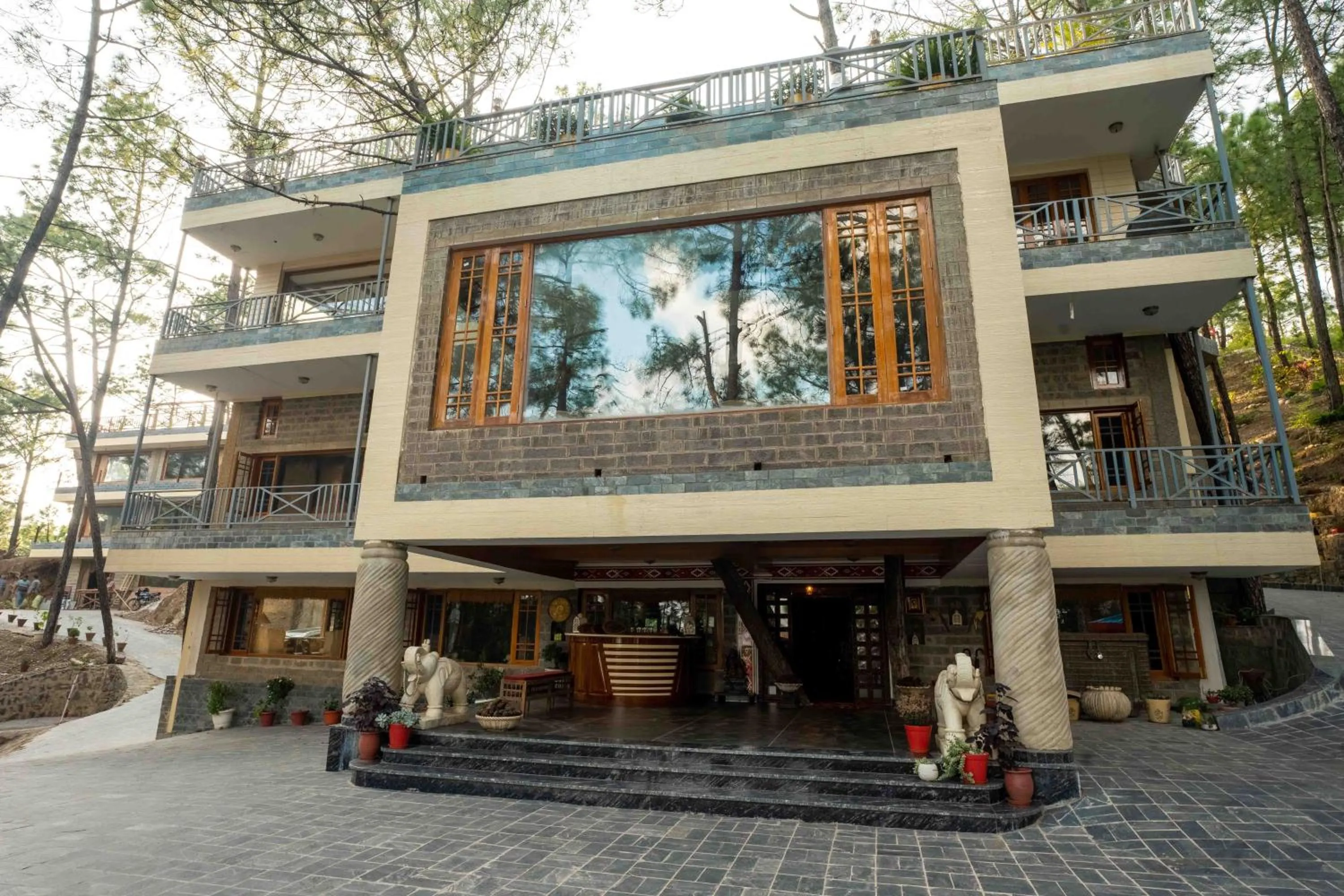 Property building in Chillaru Spa & Resort