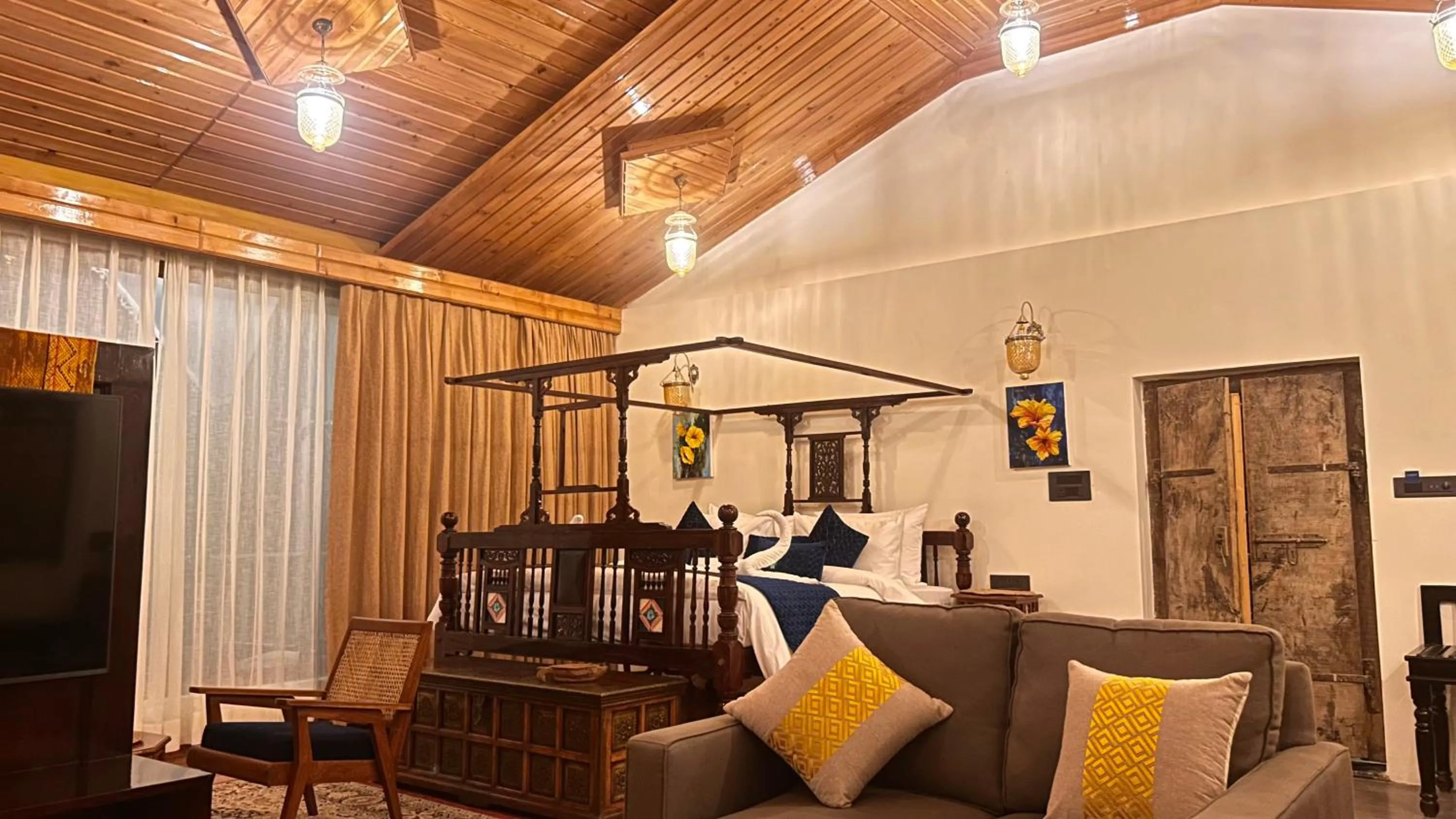 Bedroom in Chillaru Spa & Resort