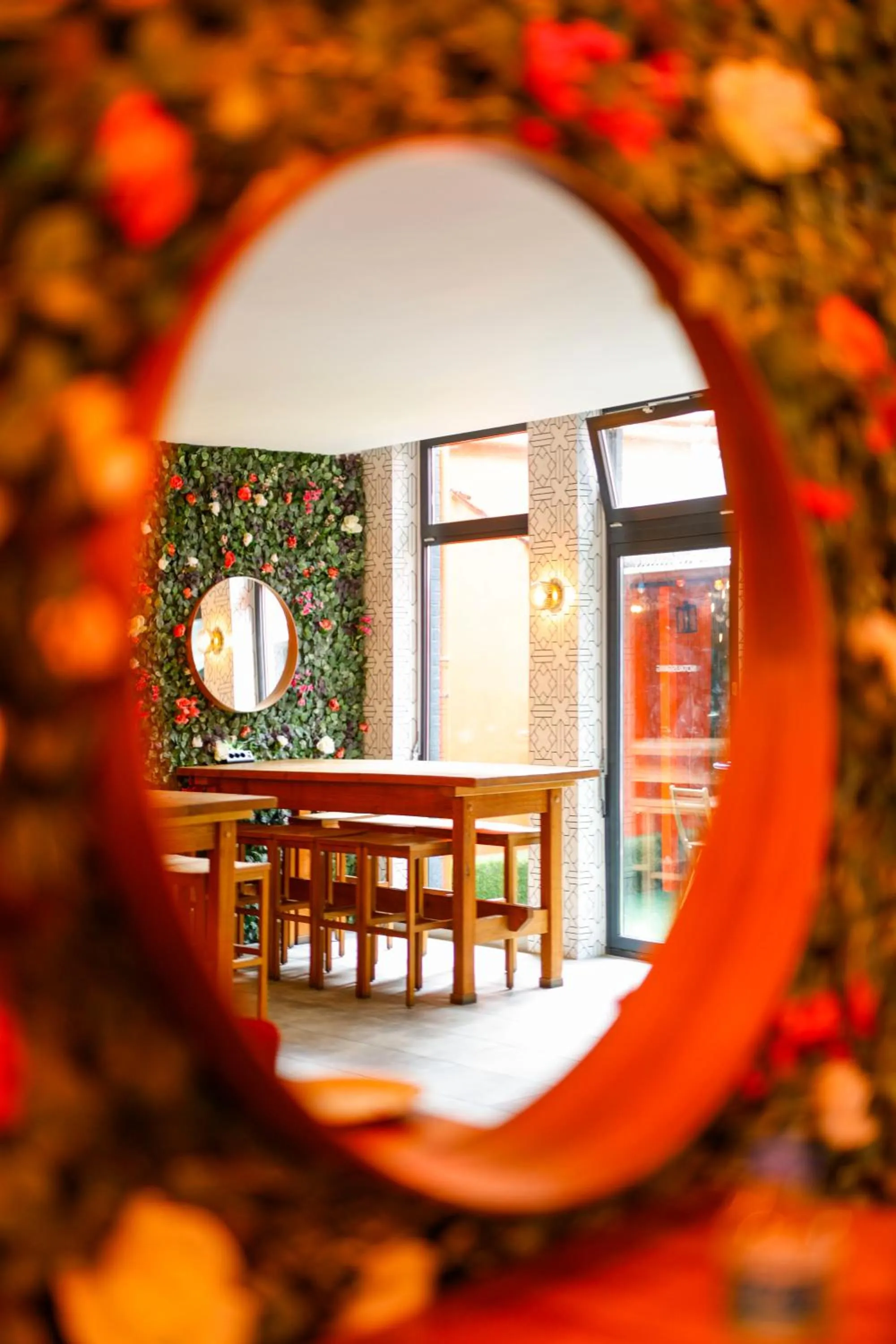 Restaurant/places to eat in Sleephotels Cosmos