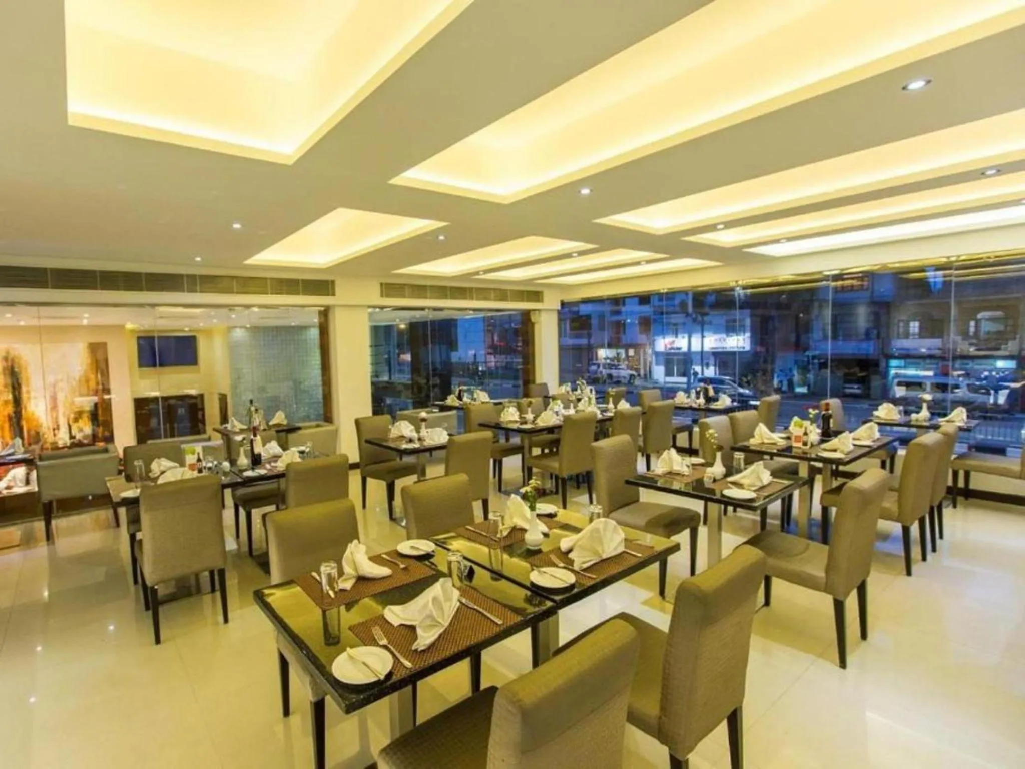 Restaurant/places to eat in Best Western Elyon Colombo