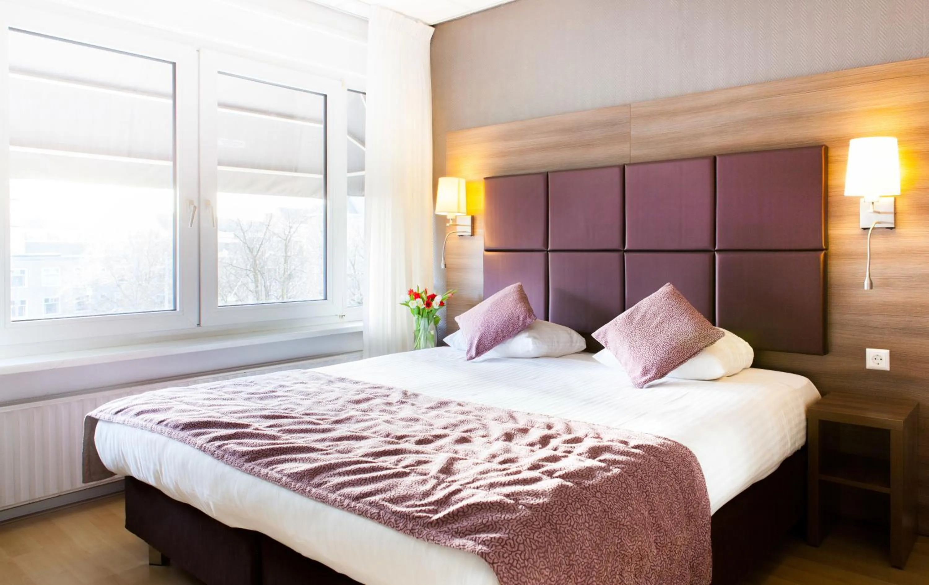 Bed in Hotel Victorie