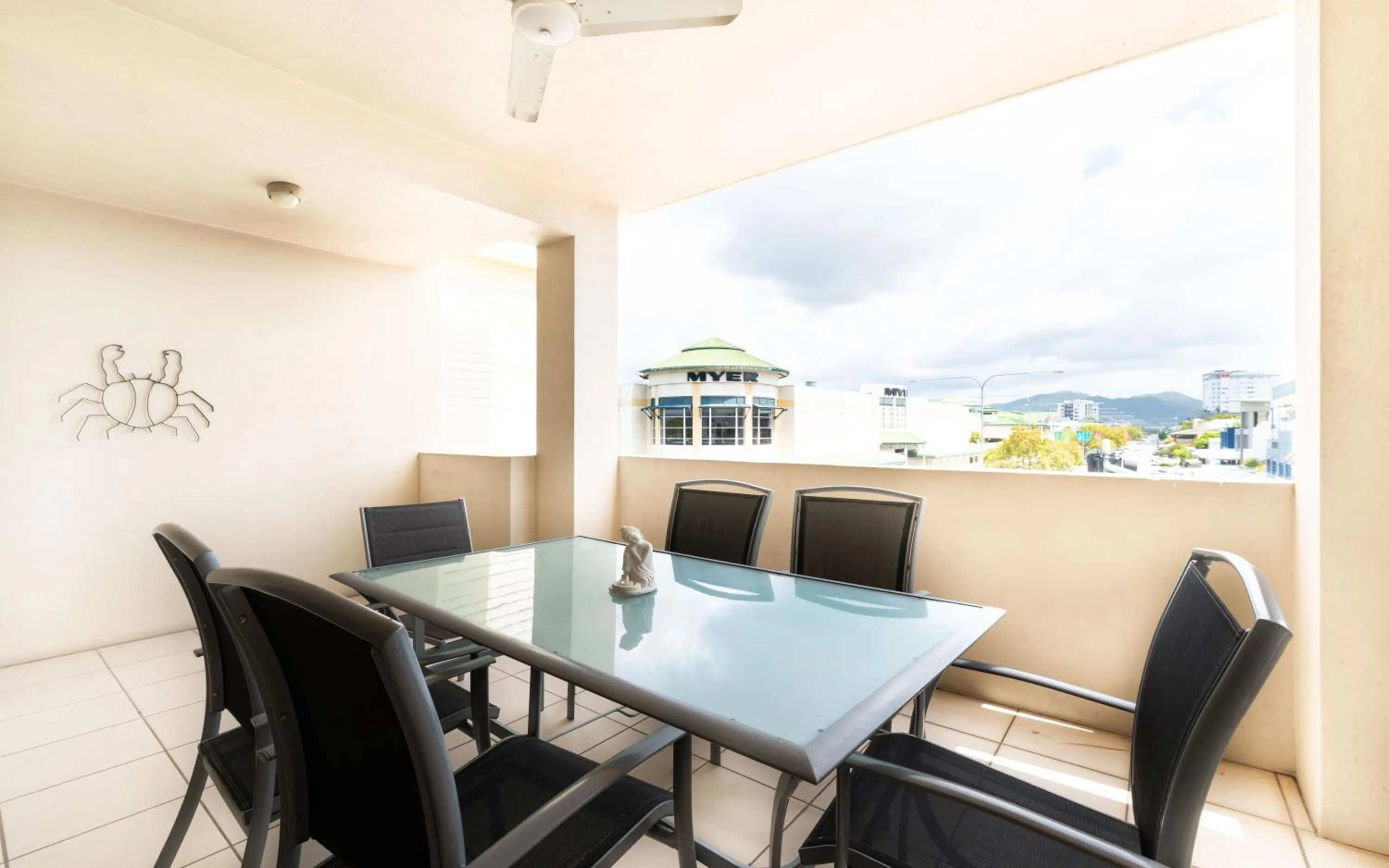 Balcony/Terrace in Cairns City Apartments