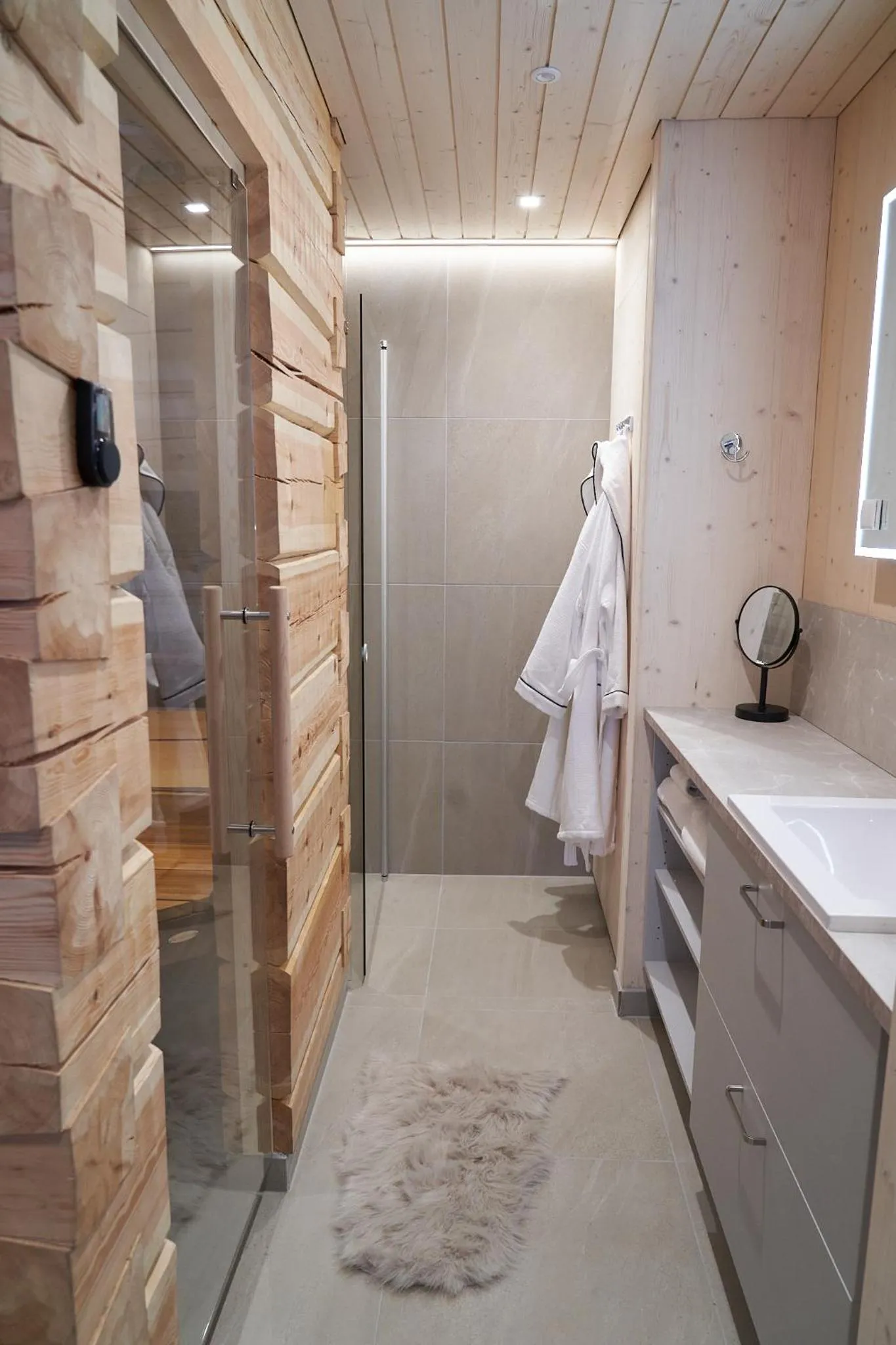 Bathroom in Bella Lake Resort