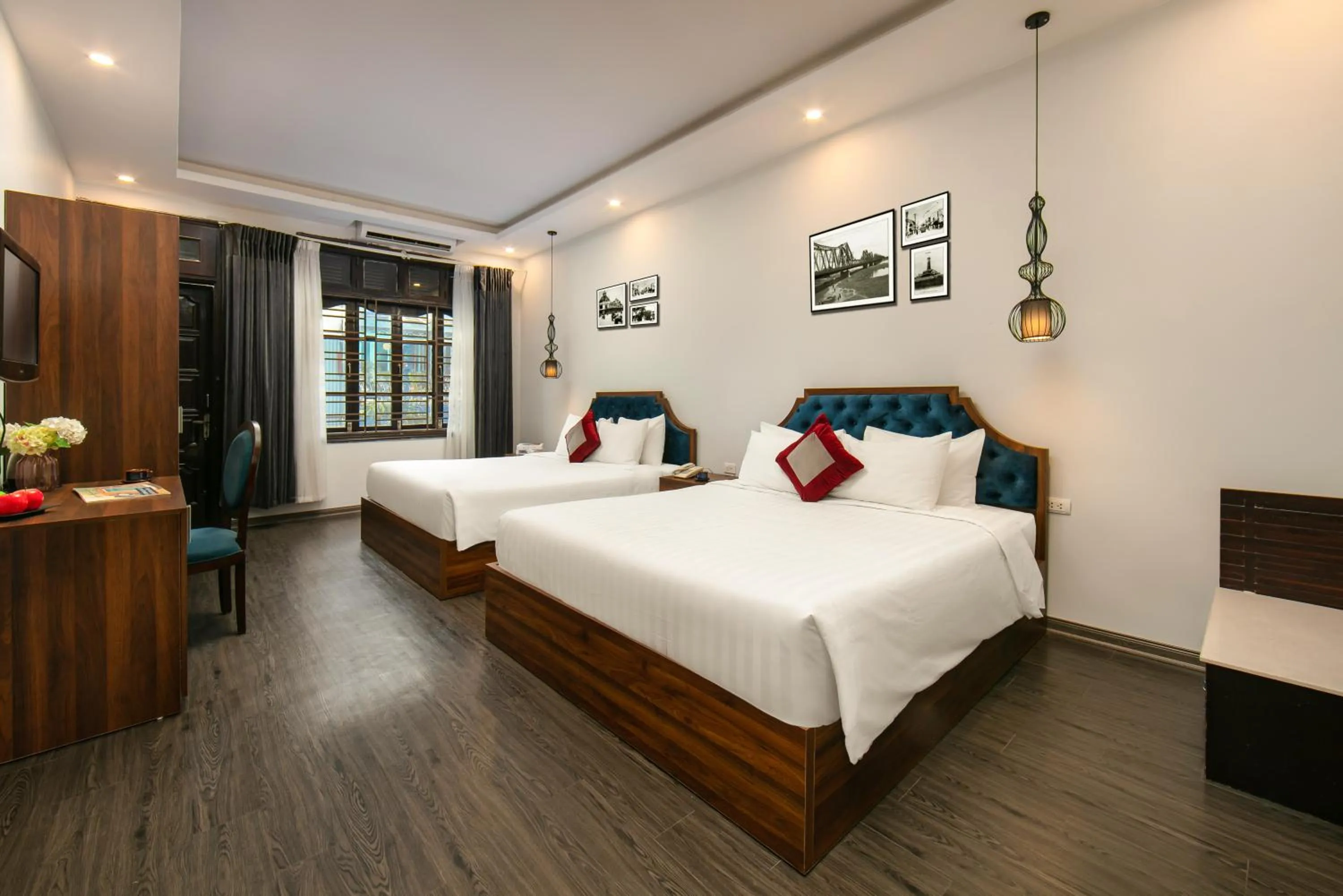 Bed in La Renta Premier Hotel & Spa Hanoi