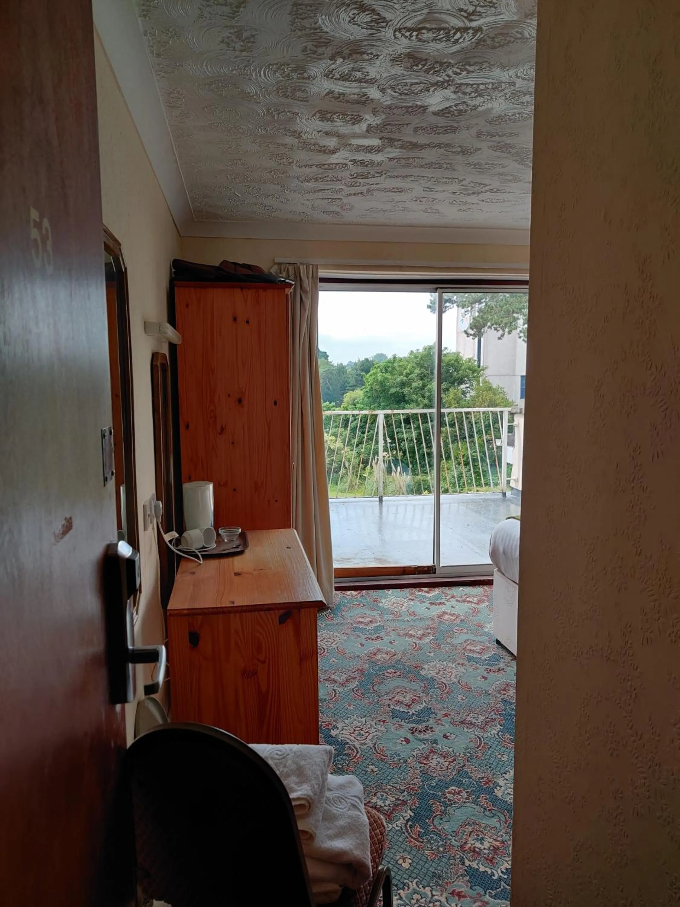 Bedroom in Inglewood Palm Hotel, Abbey Sands Torquay