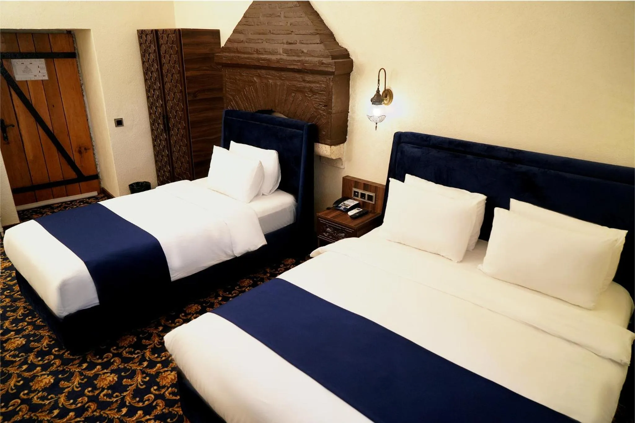 Bed in Rüstempaşa Kervansaray Hotel with Free Parking
