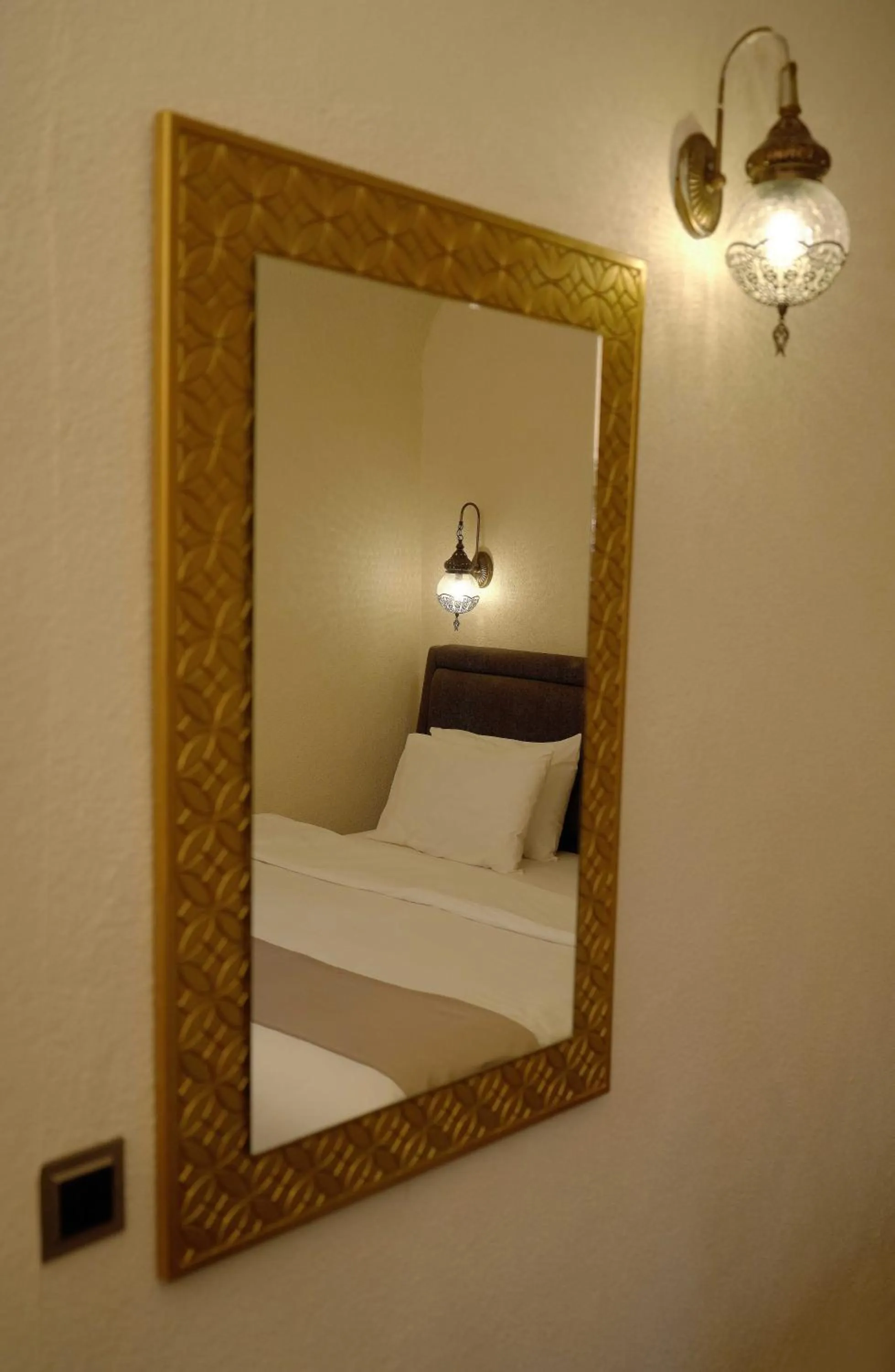 Bed in Rüstempaşa Kervansaray Hotel with Free Parking