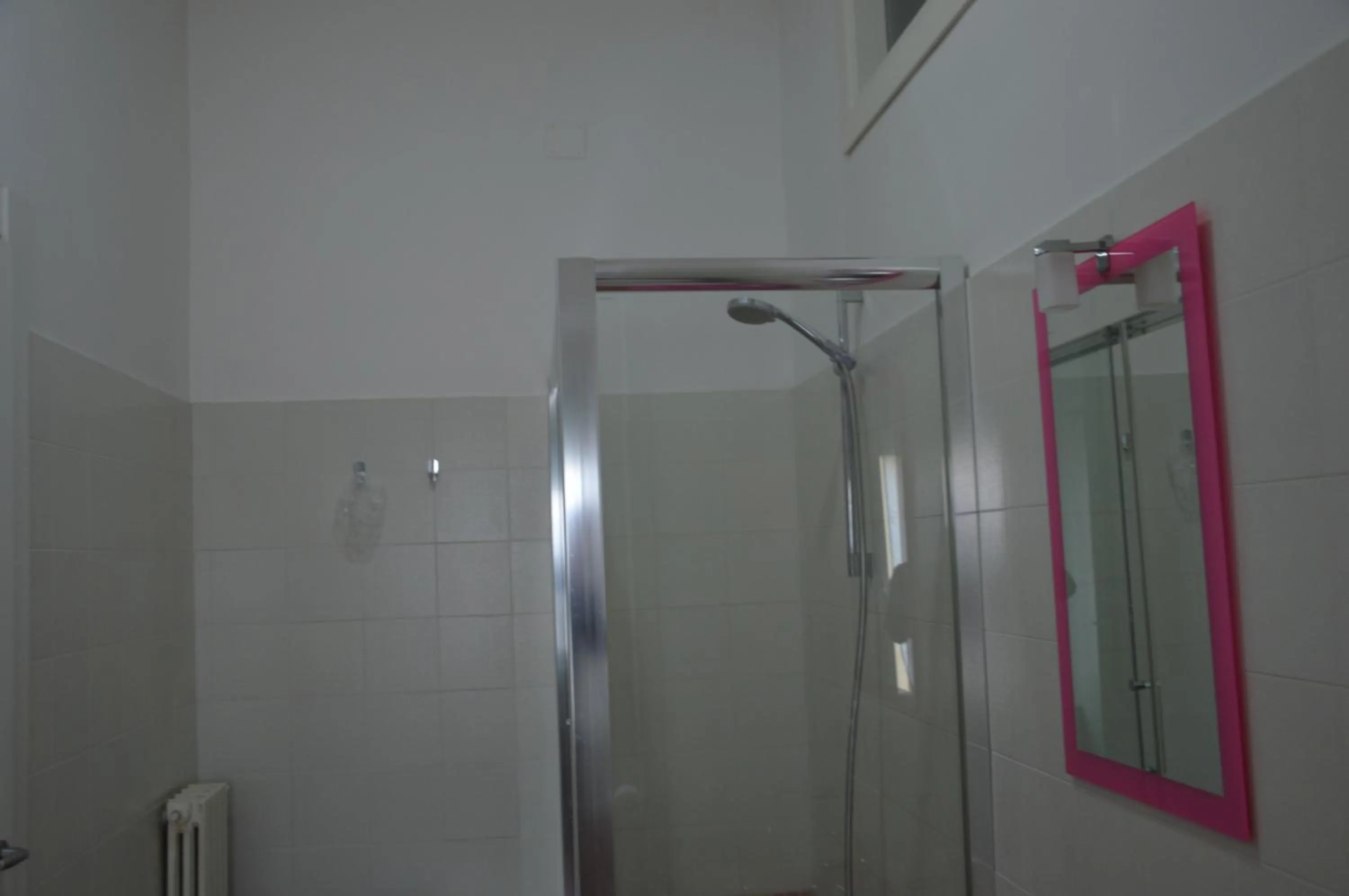 Shower in B&B Acquamarina