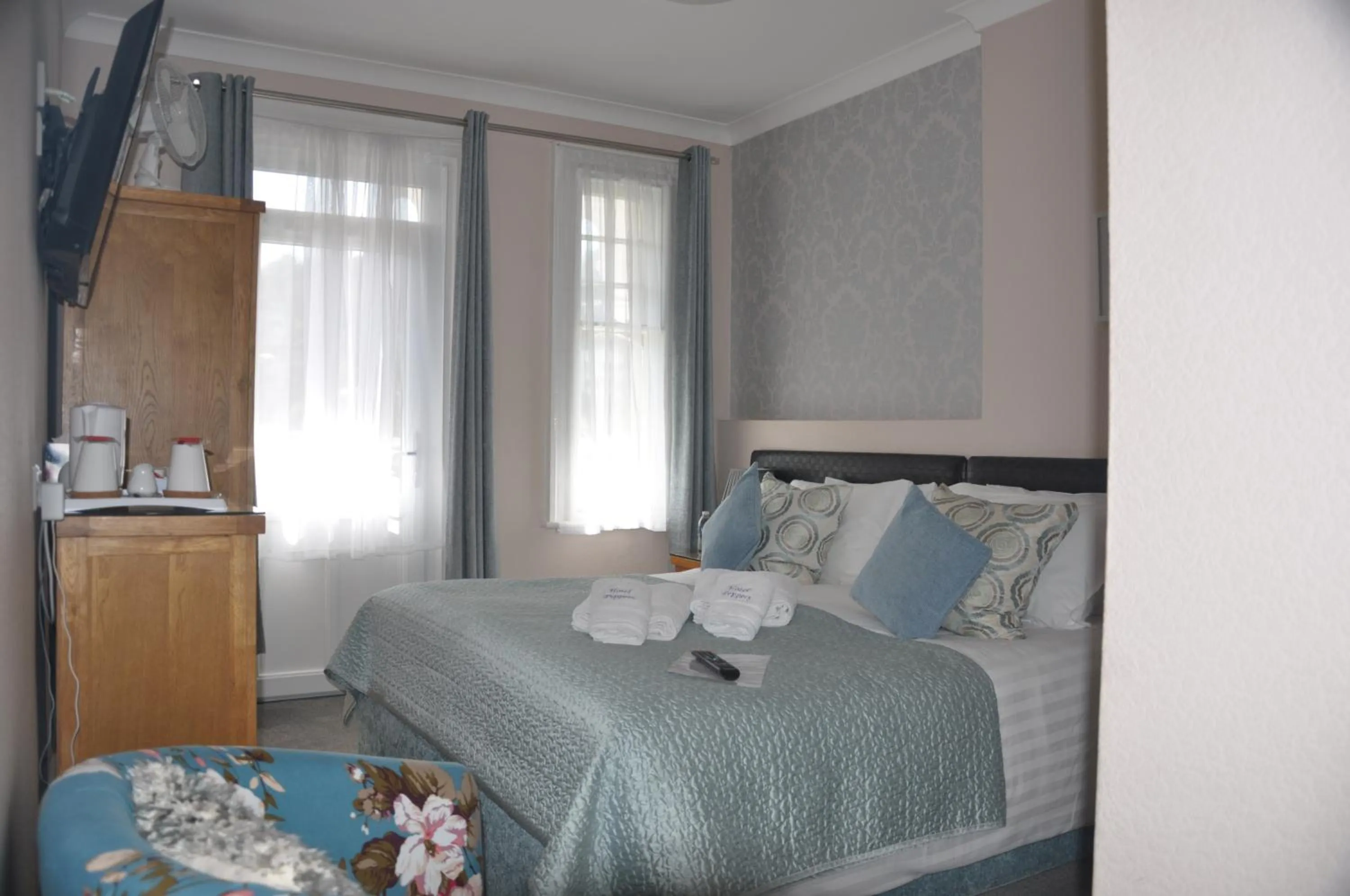 Bedroom, Bed in Hotel Peppers