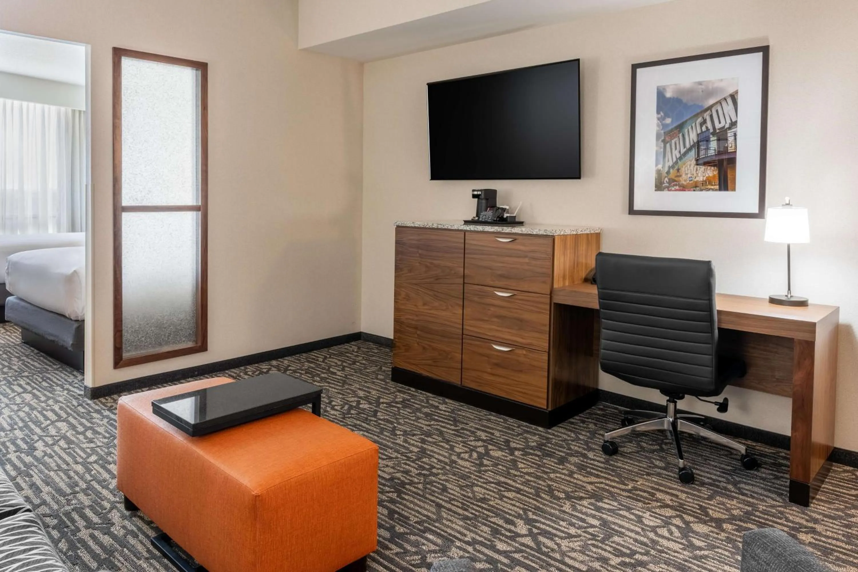 Bedroom, Bed in Drury Plaza Hotel Dallas Arlington