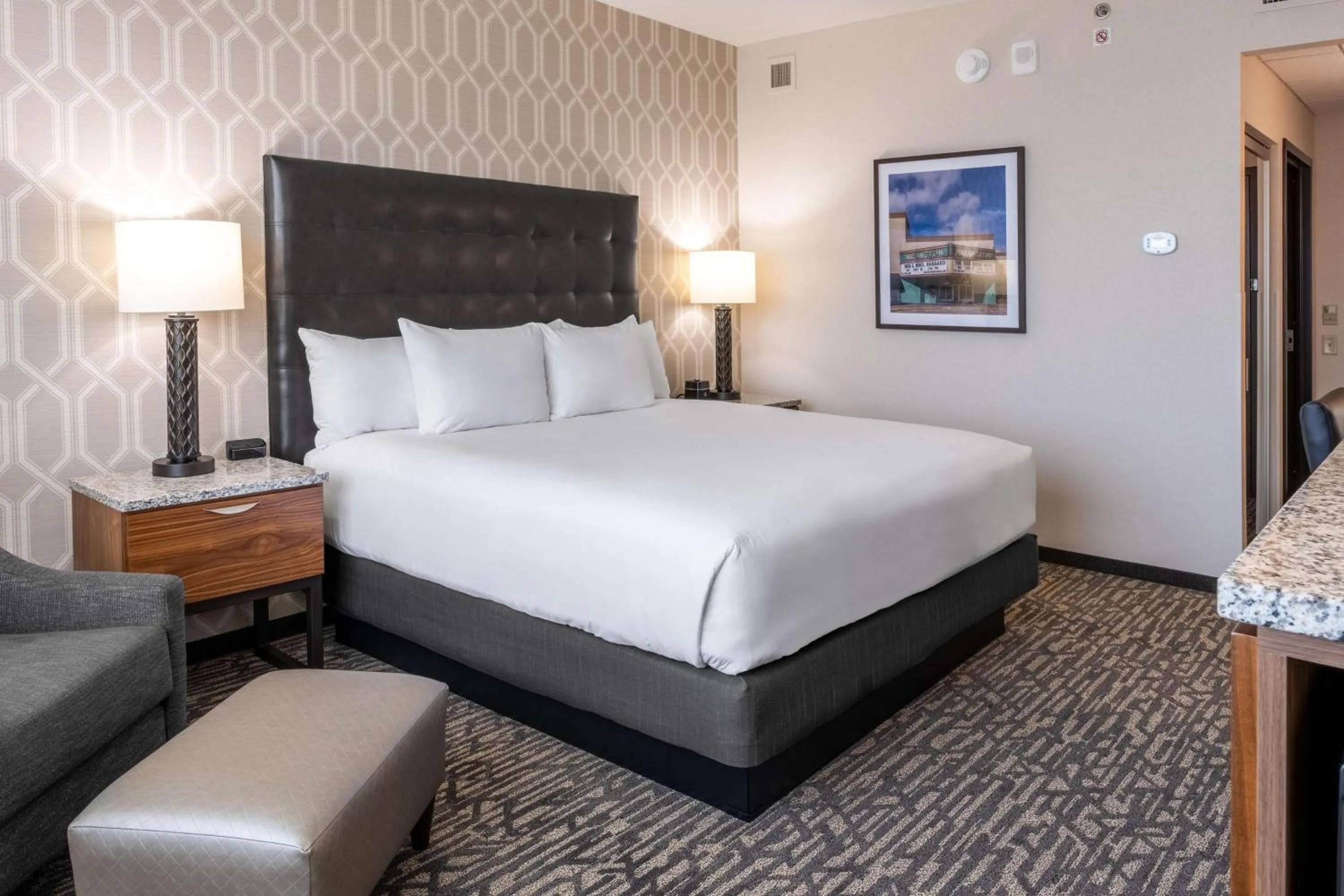 Bedroom, Bed in Drury Plaza Hotel Dallas Arlington