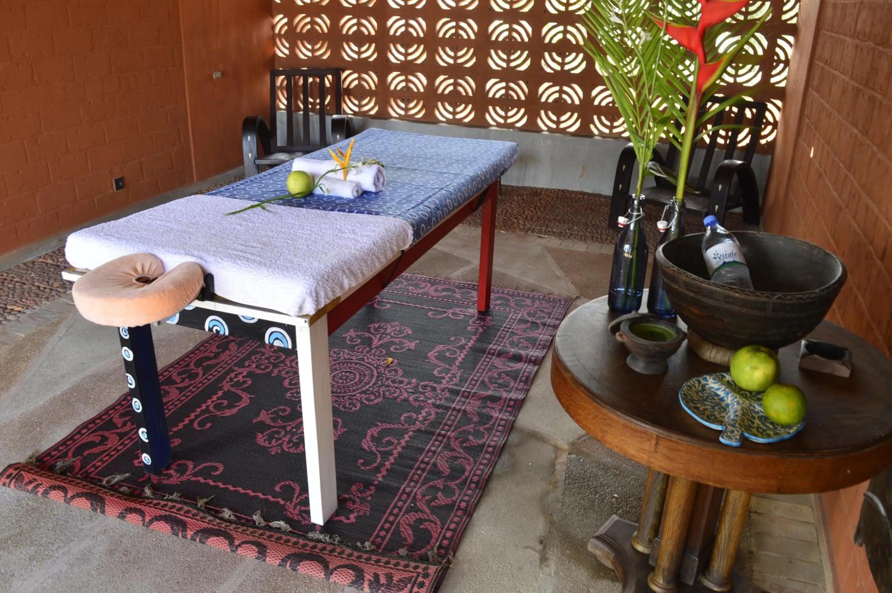 Massage in La Maison Bleue Lome