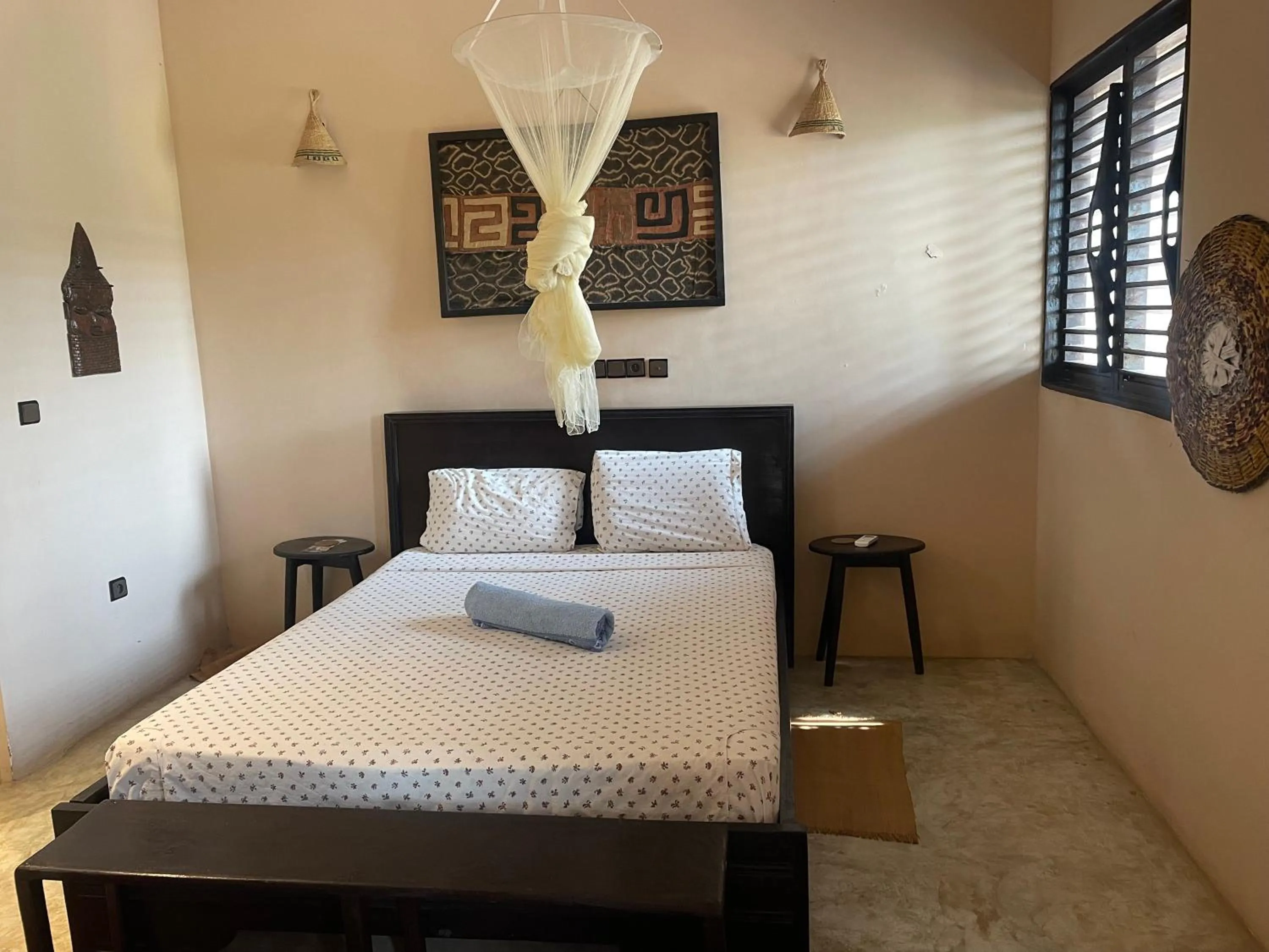 Bed in La Maison Bleue Lome