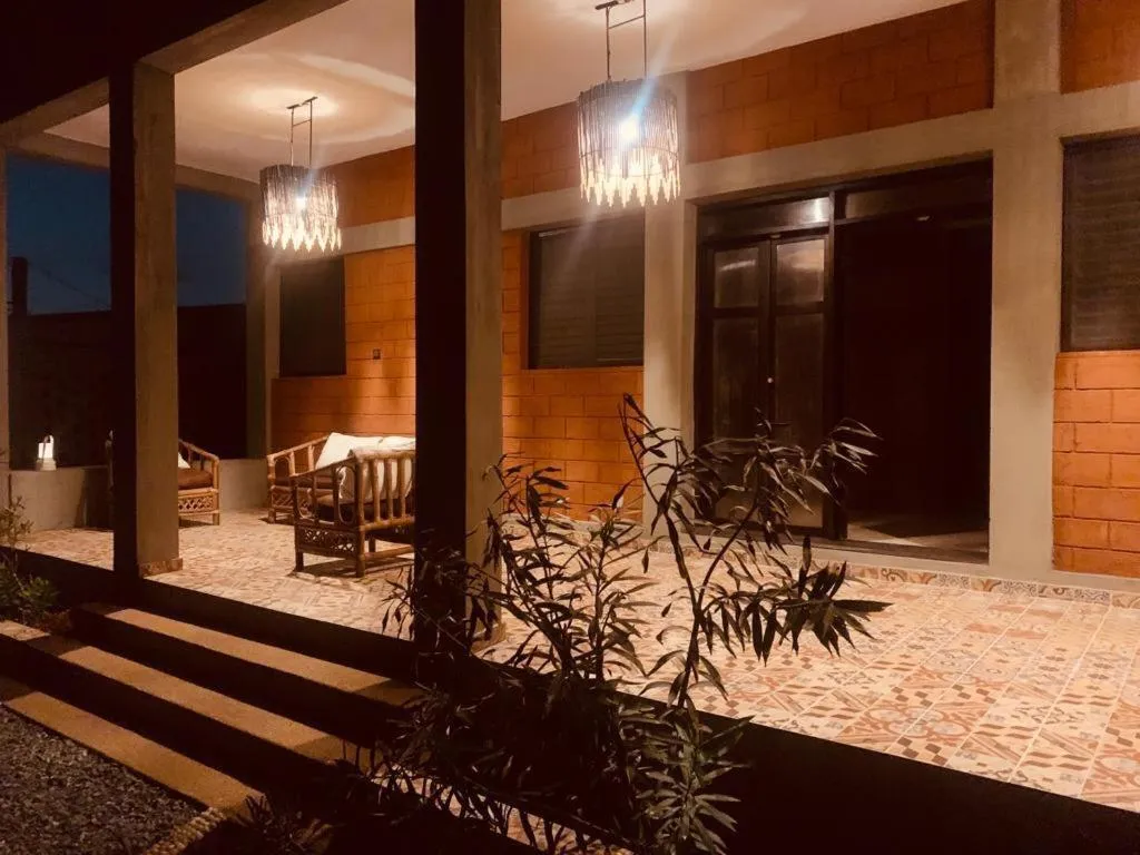 Patio in La Maison Bleue Lome