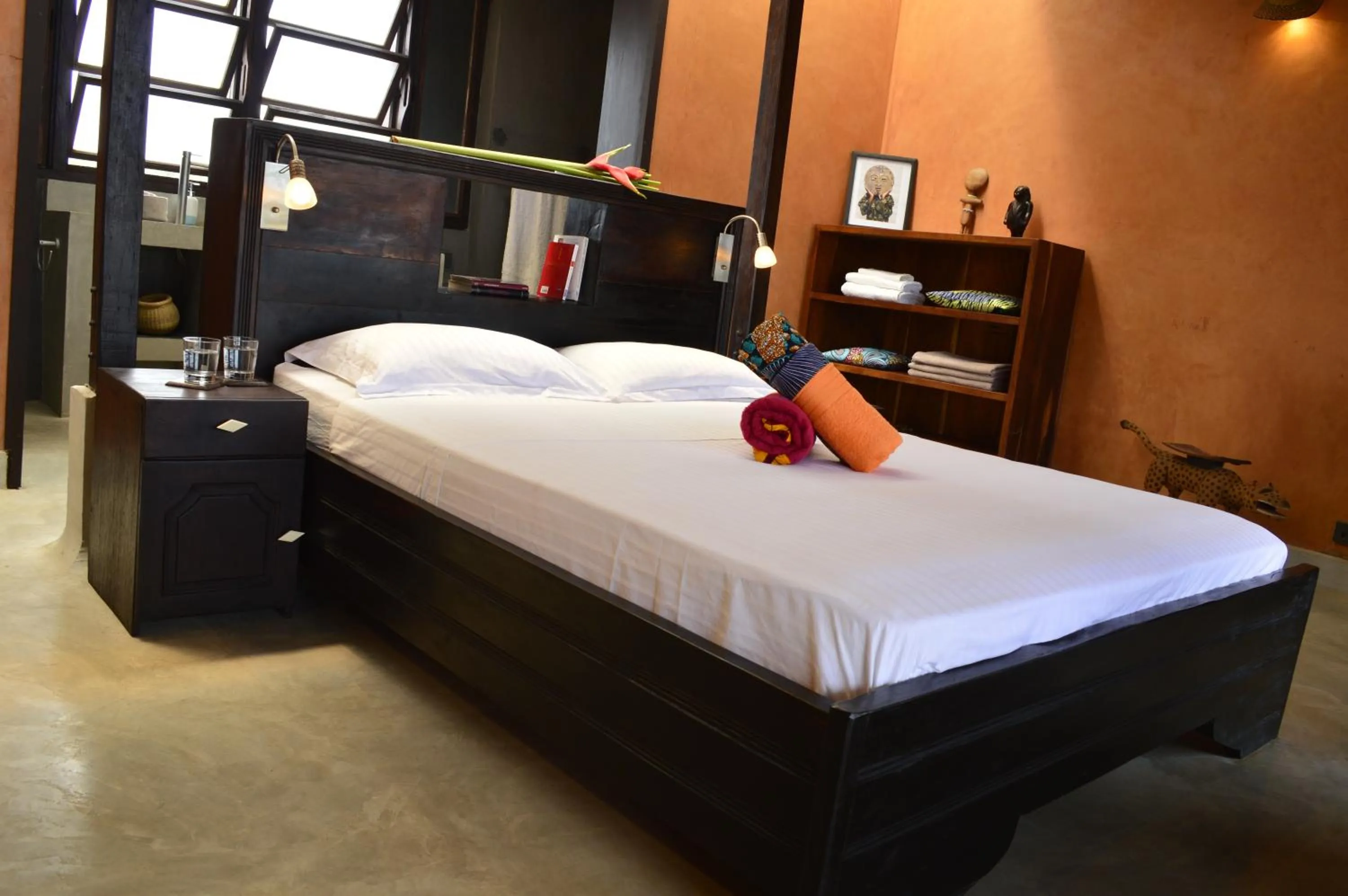 Bed in La Maison Bleue Lome