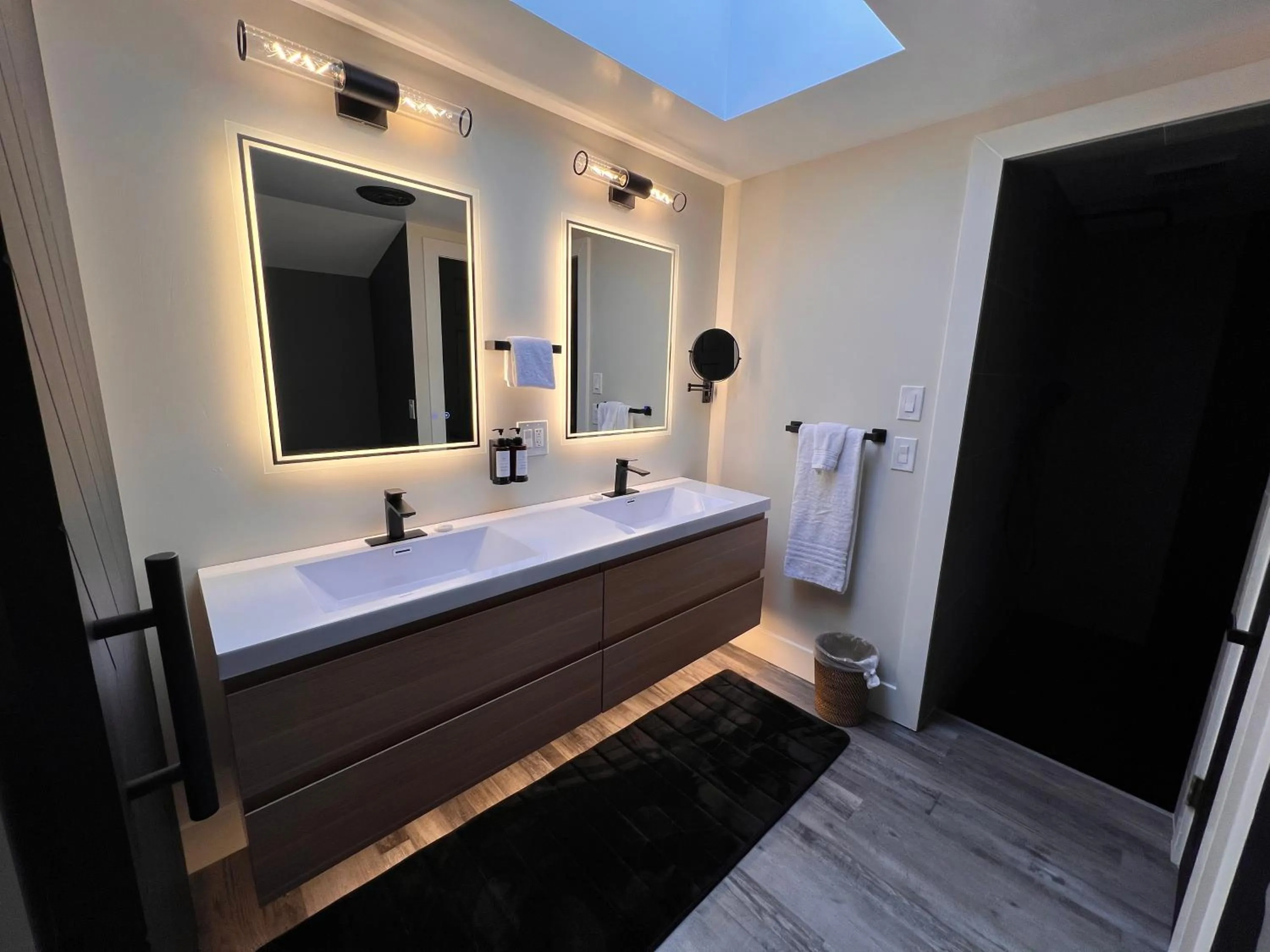 Bathroom in Mendo Bungalow