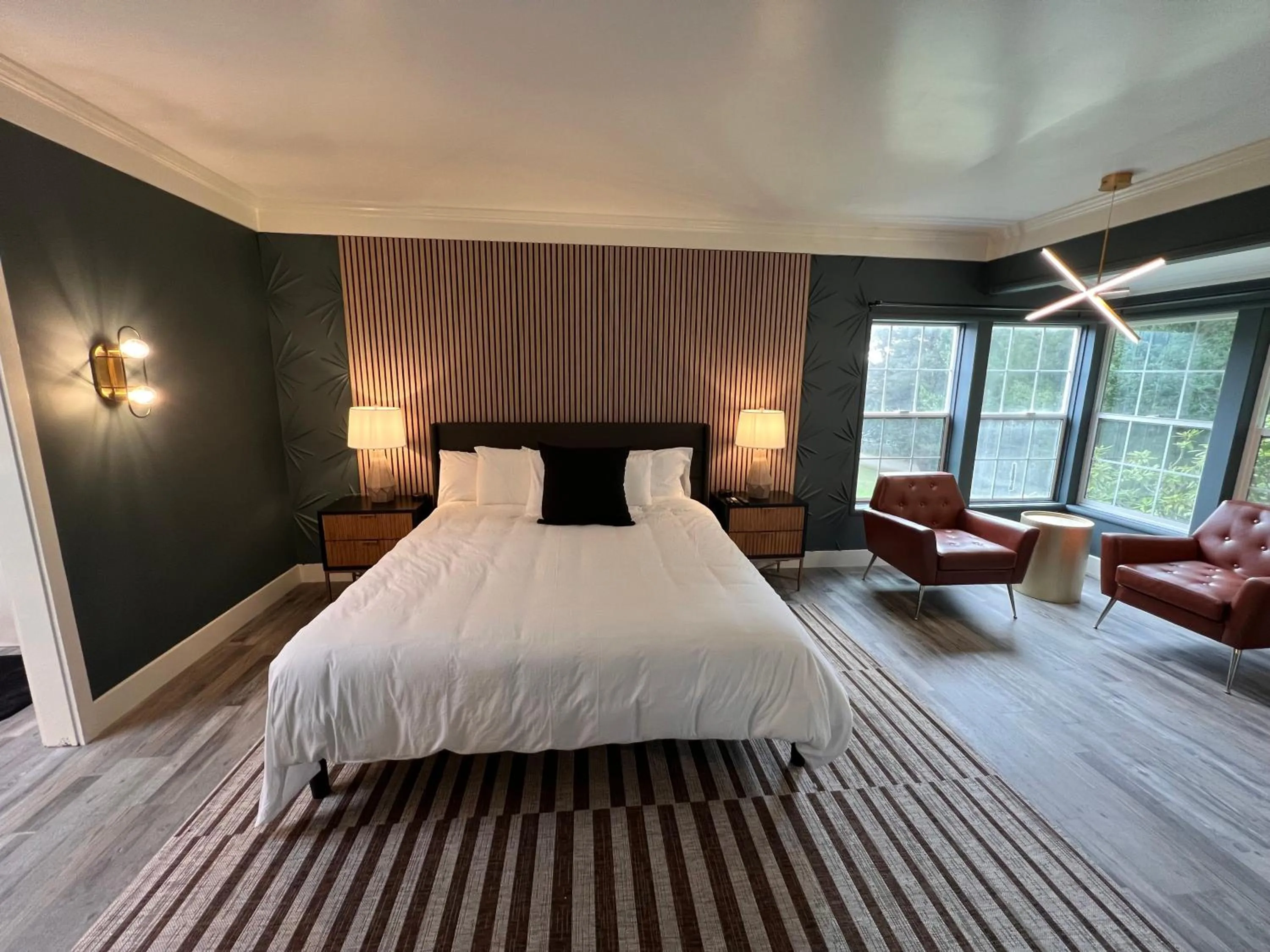 Bed in Mendo Bungalow