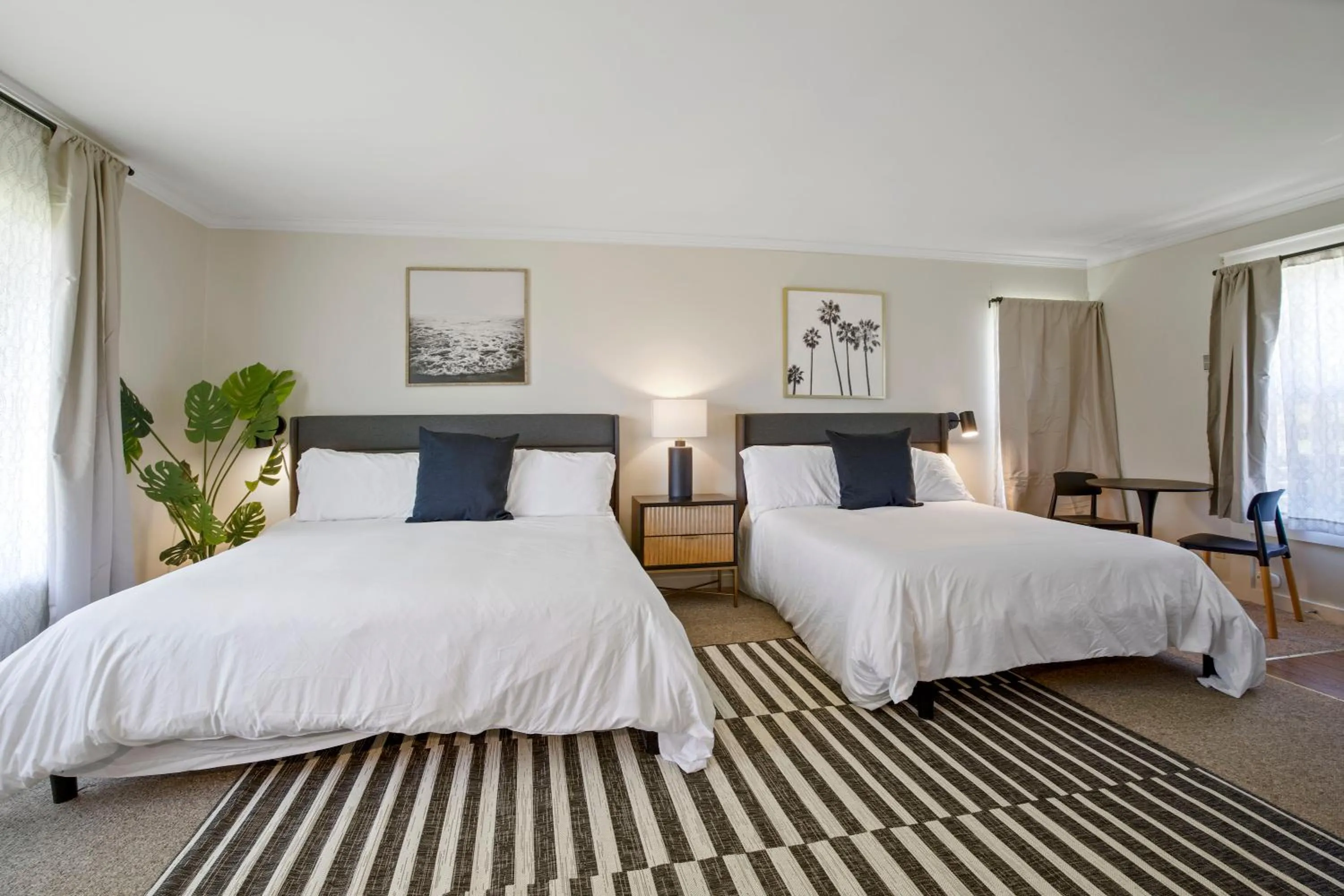 Bed in Mendo Bungalow