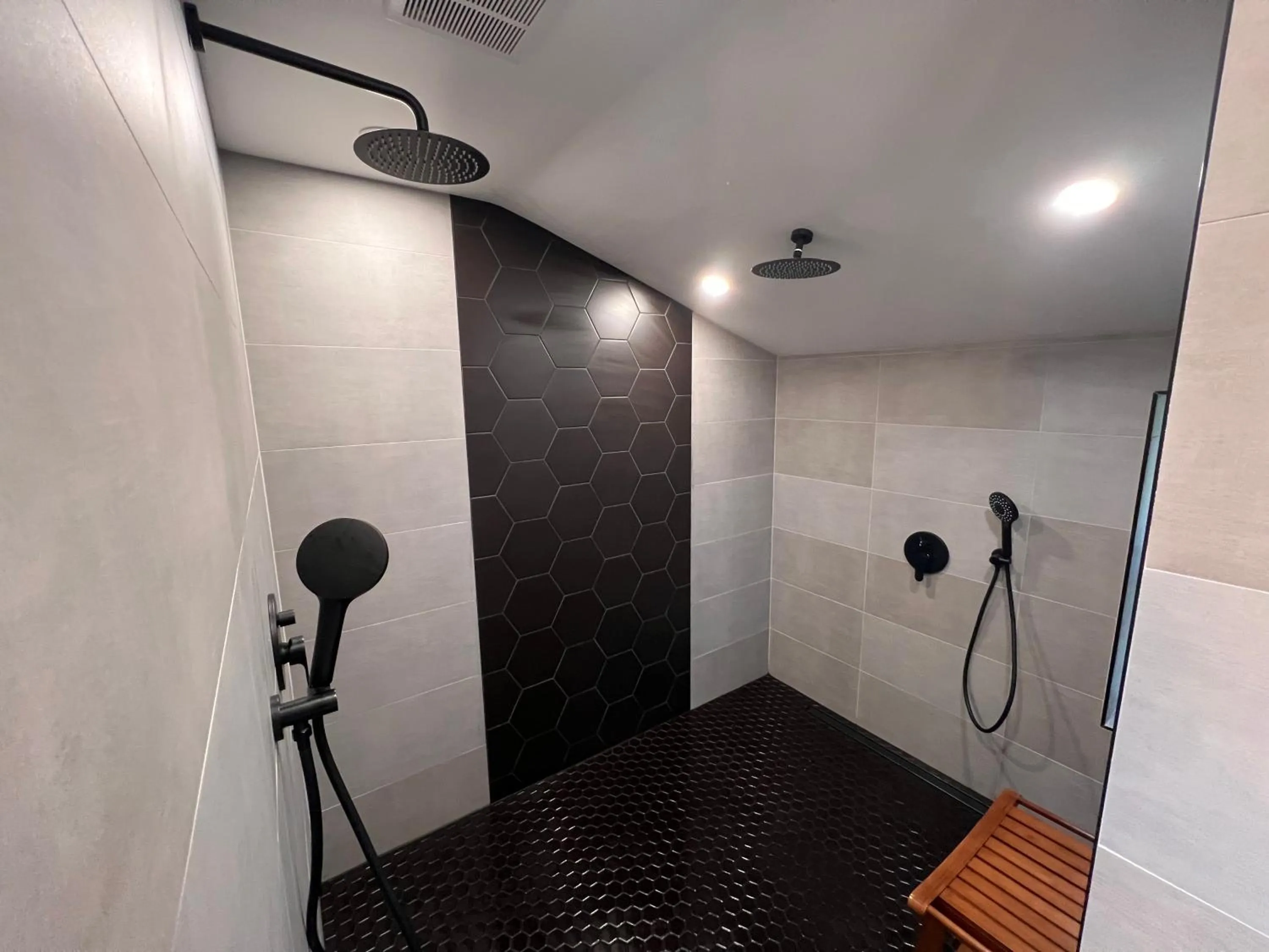 Shower in Mendo Bungalow