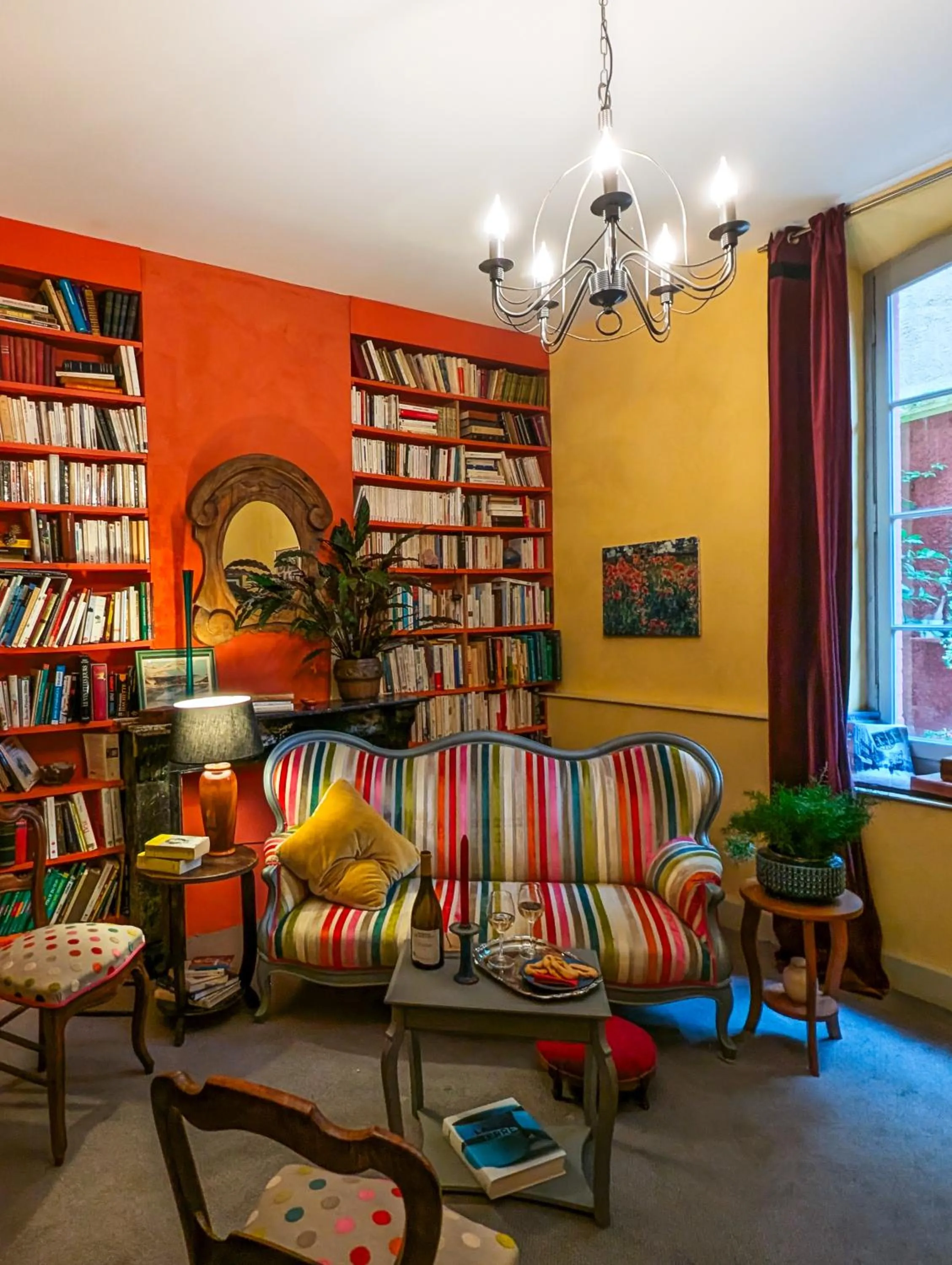 Property building in Les Chambres des Dames