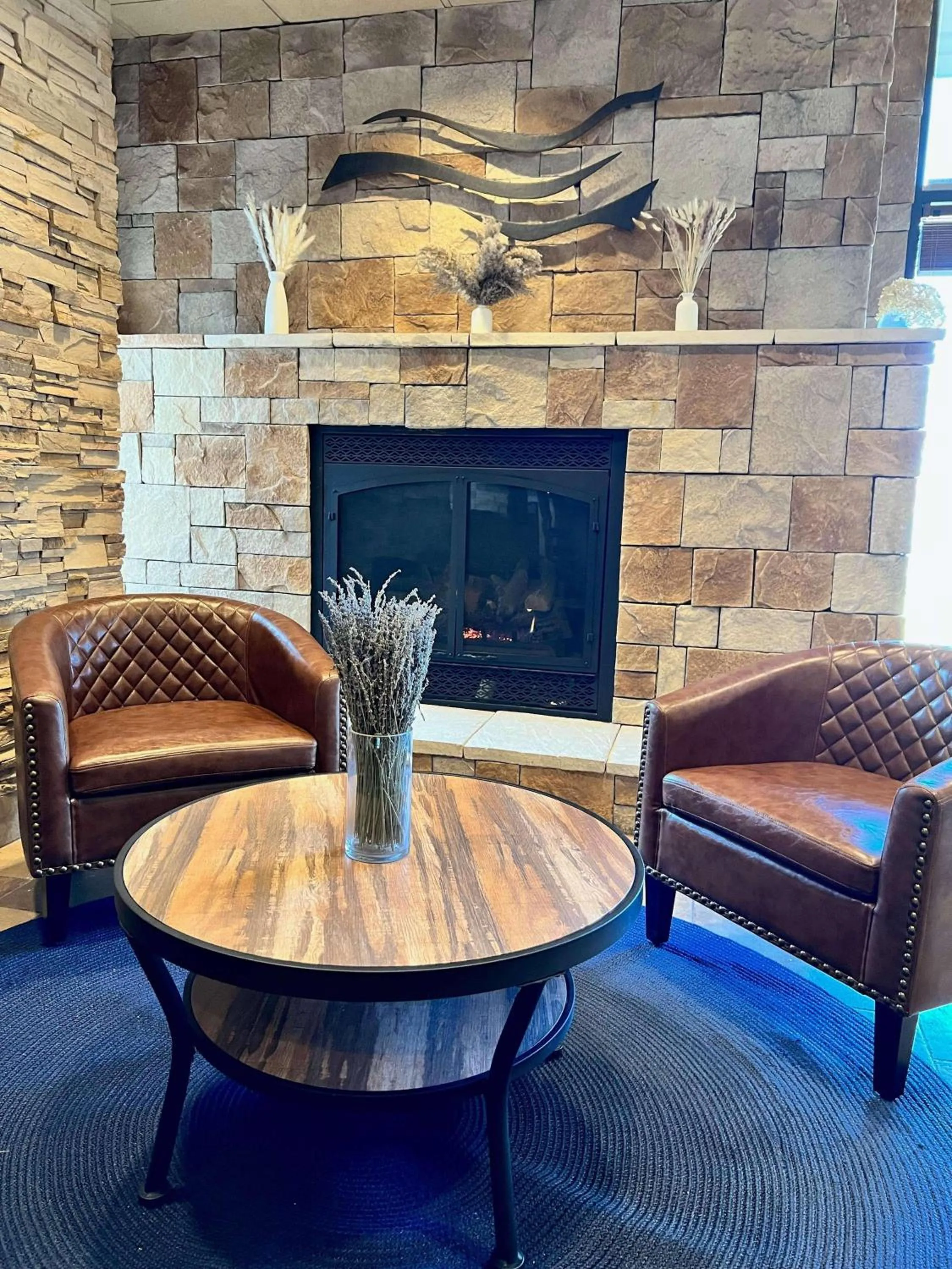 Lounge or bar in Radisson Hotel La Crosse