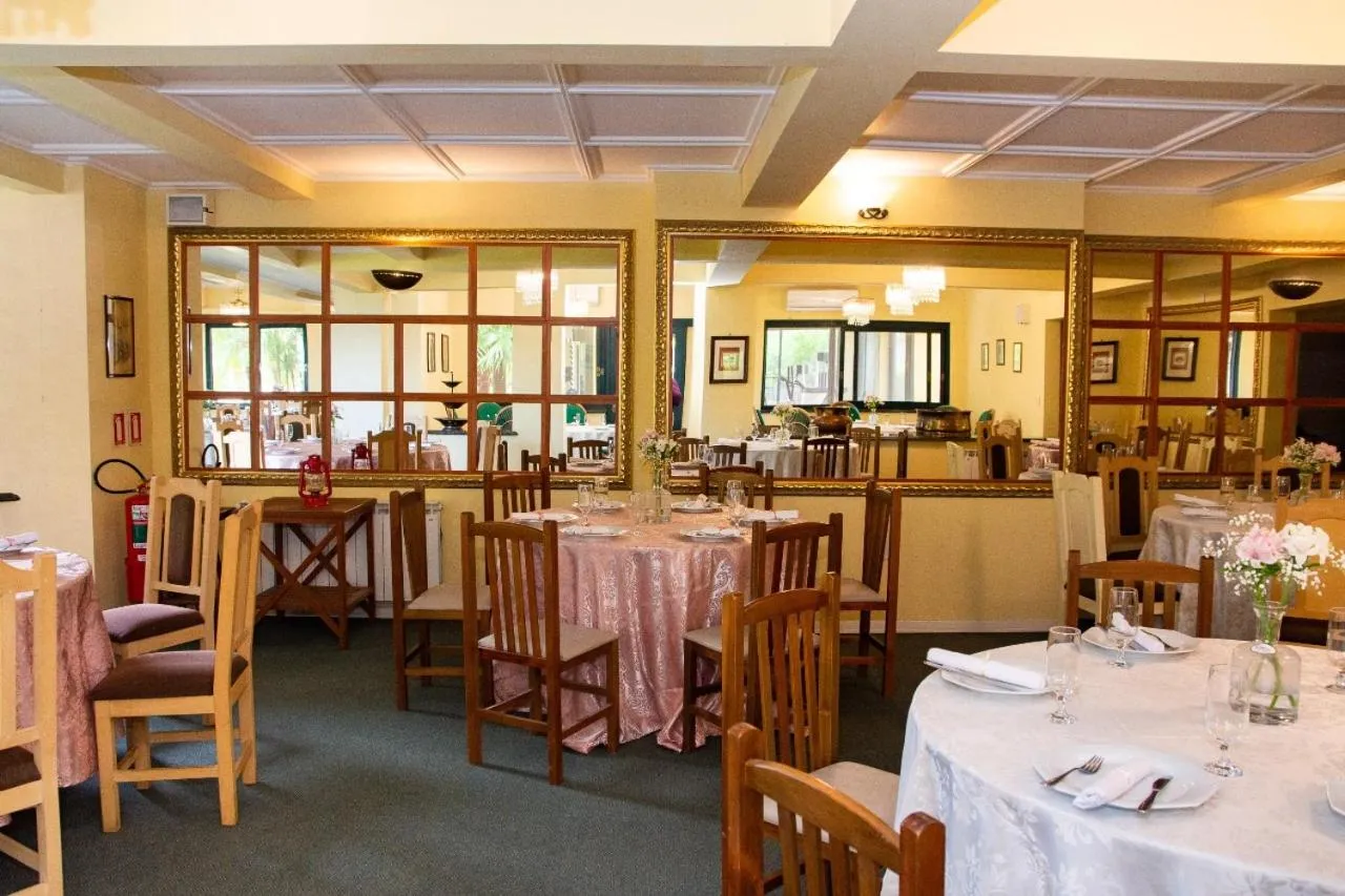 Restaurant/places to eat in Hotel Visconte D'Italia