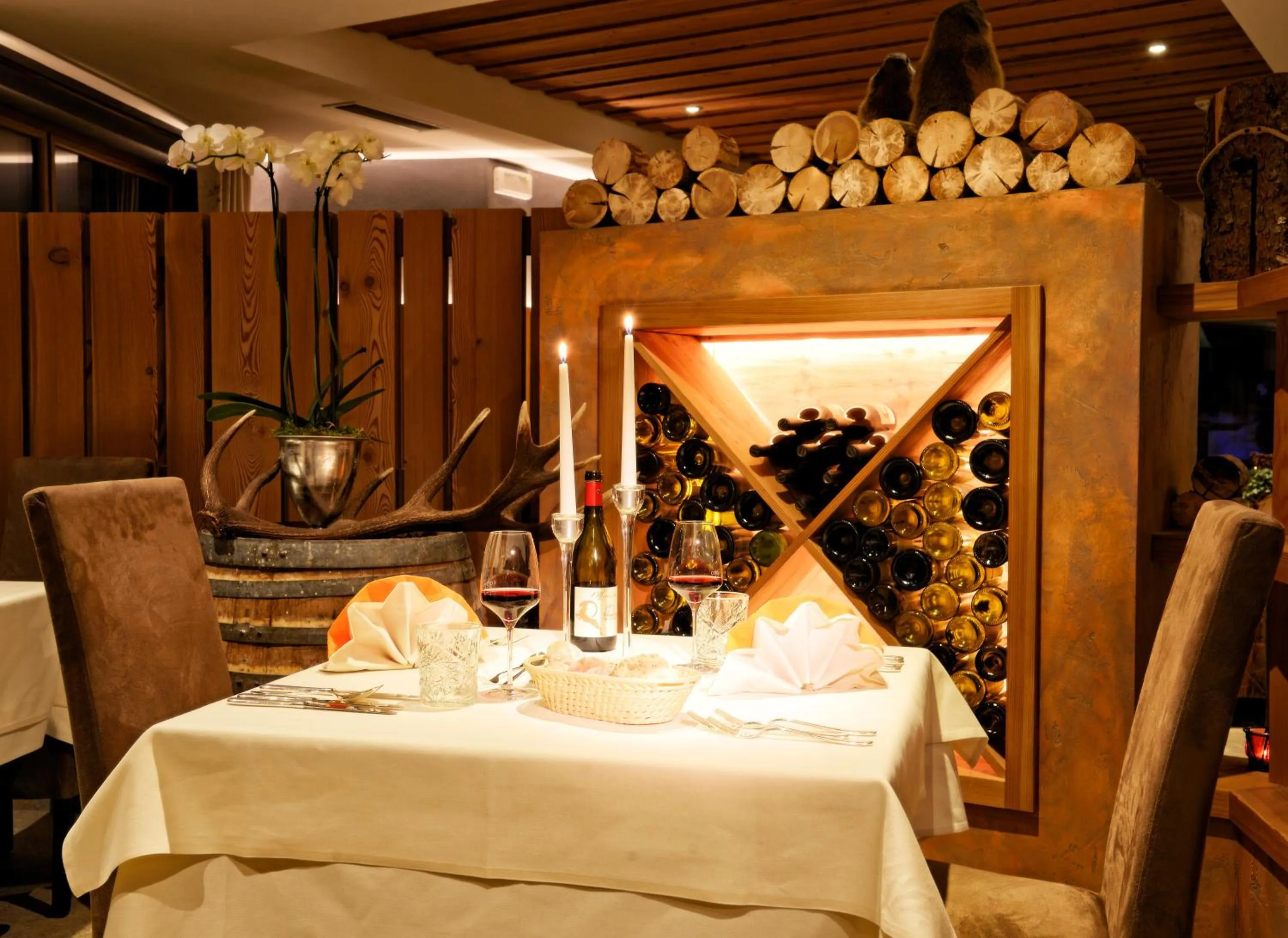 Restaurant/places to eat in Montresor Hotel Pfeldererhof