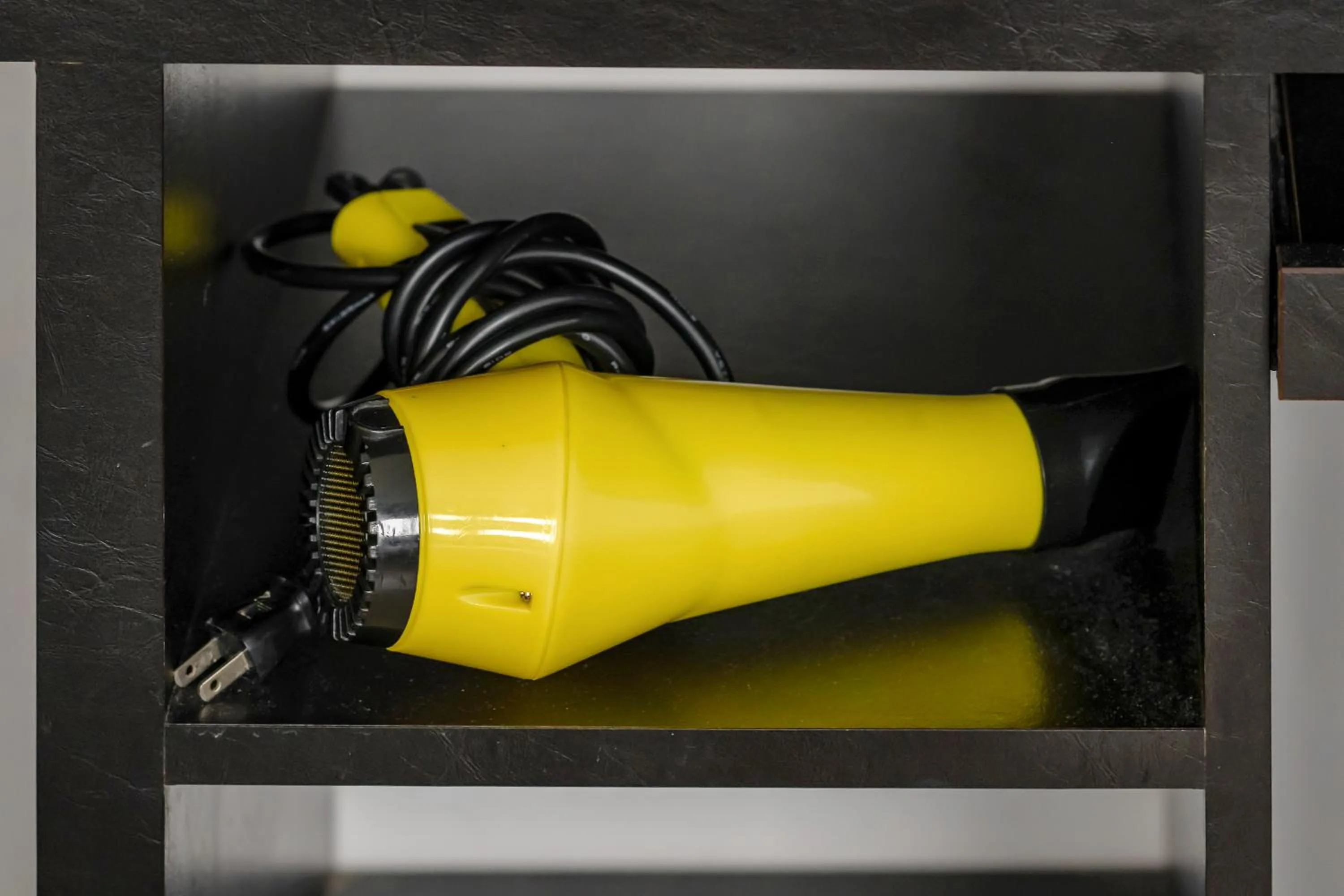 hair dryier in CHECK inn Express Kaohsiung Love River