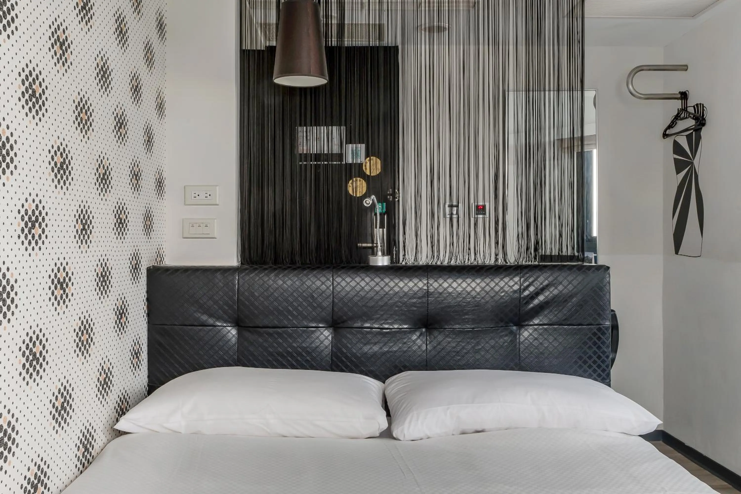 Bed in CHECK inn Express Kaohsiung Love River