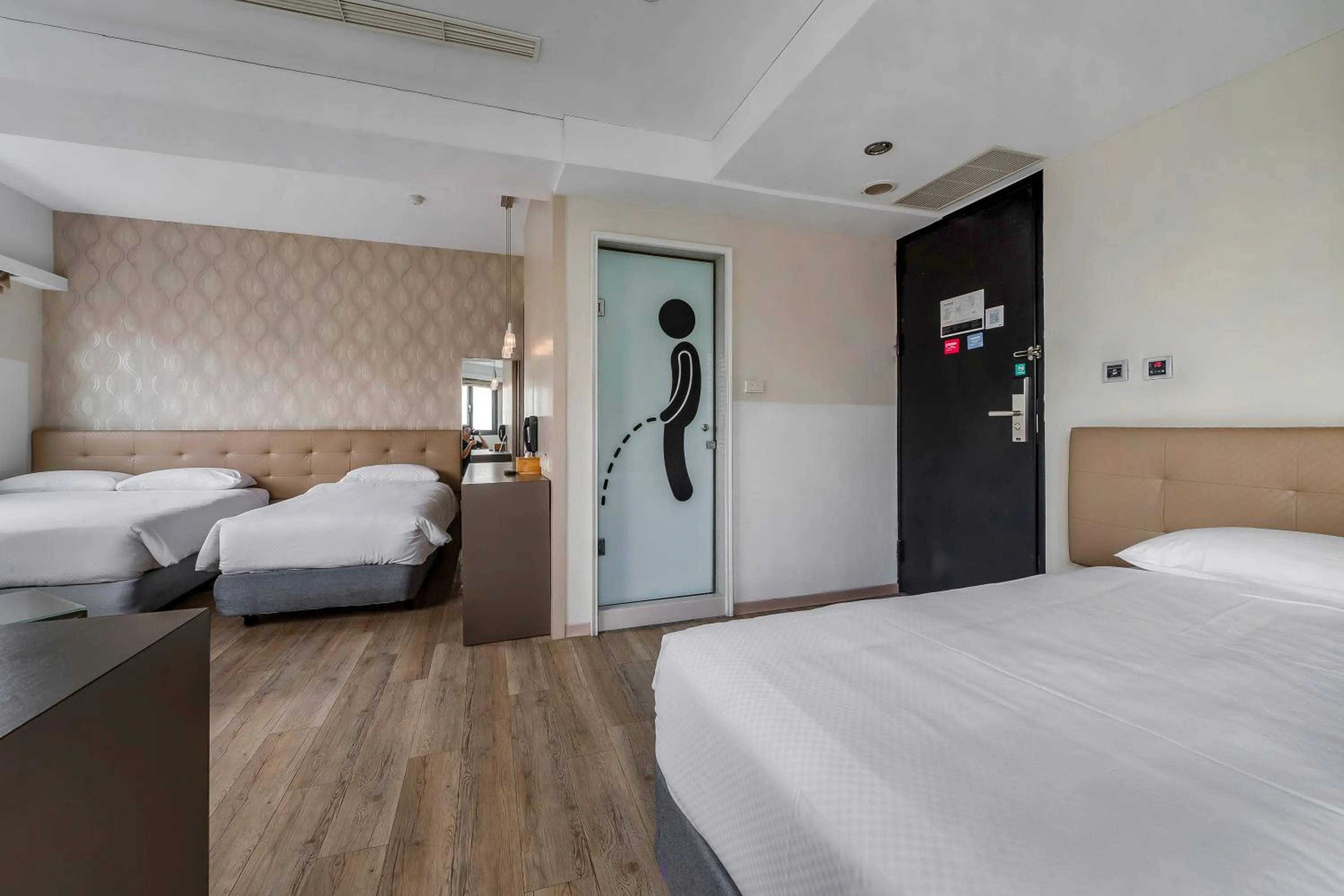 Bed in CHECK inn Express Kaohsiung Love River