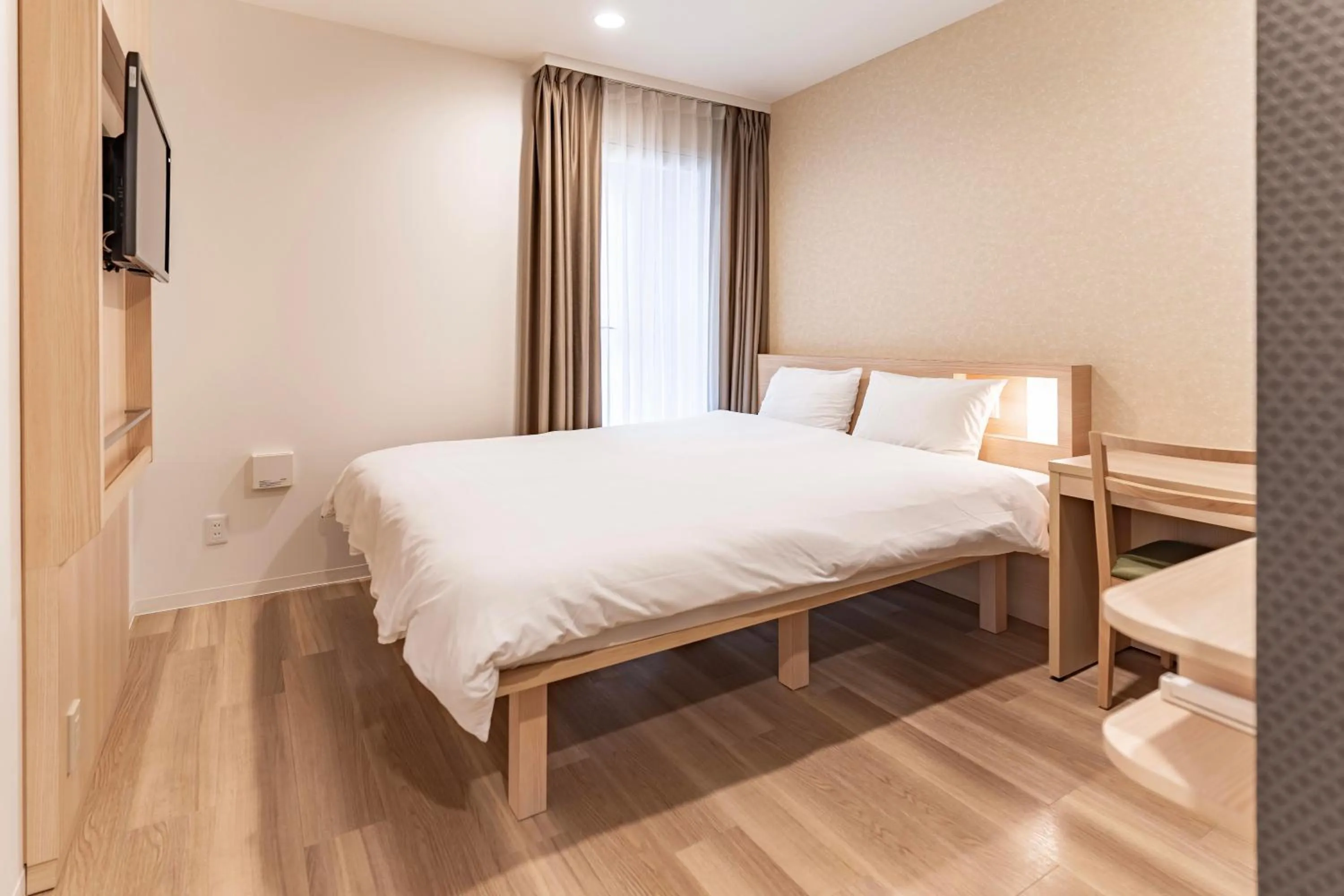 Bed in Kansai International Airport Hotel 11
