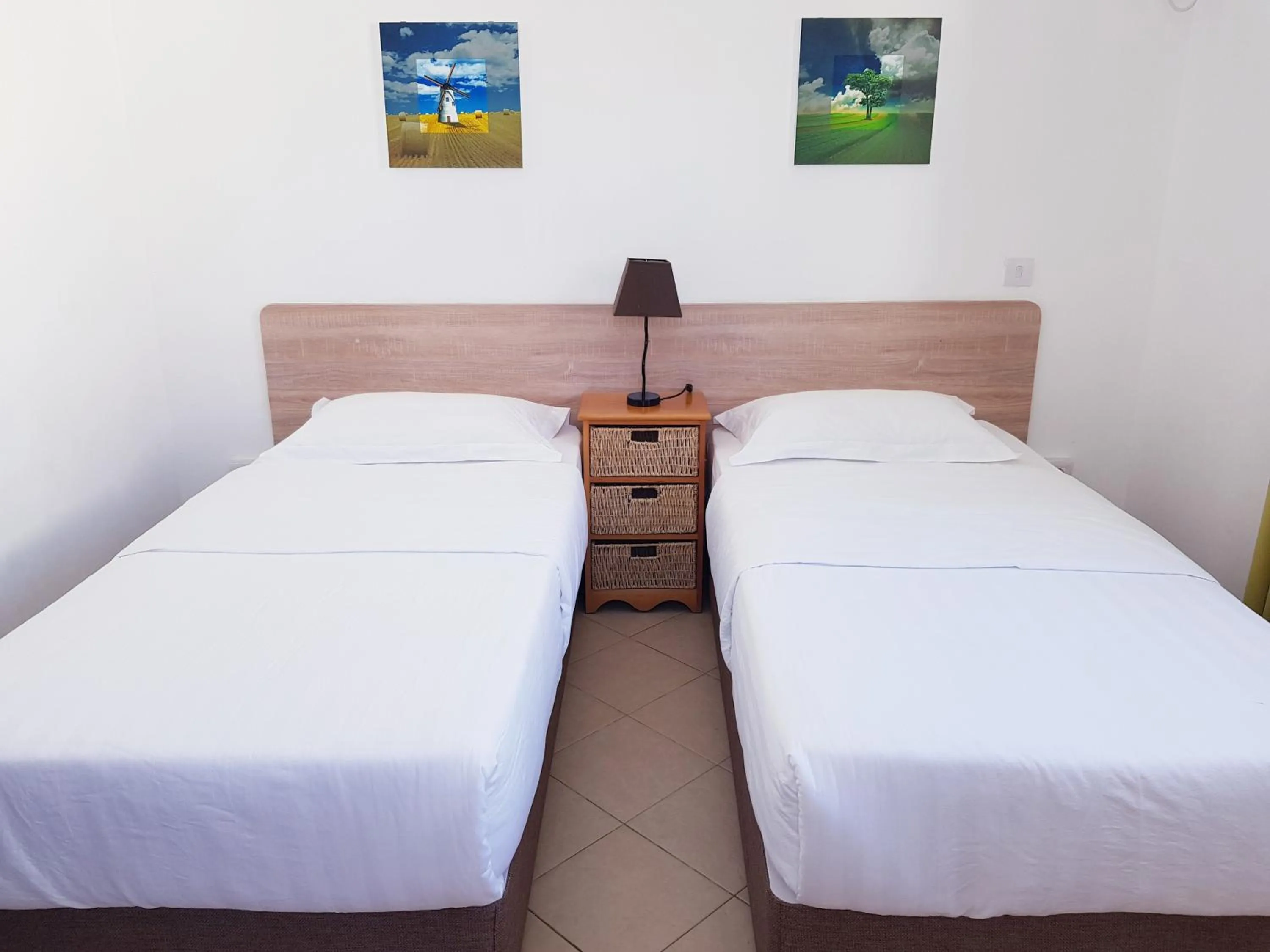 Bedroom, Bed in La Perla Holiday Apartments