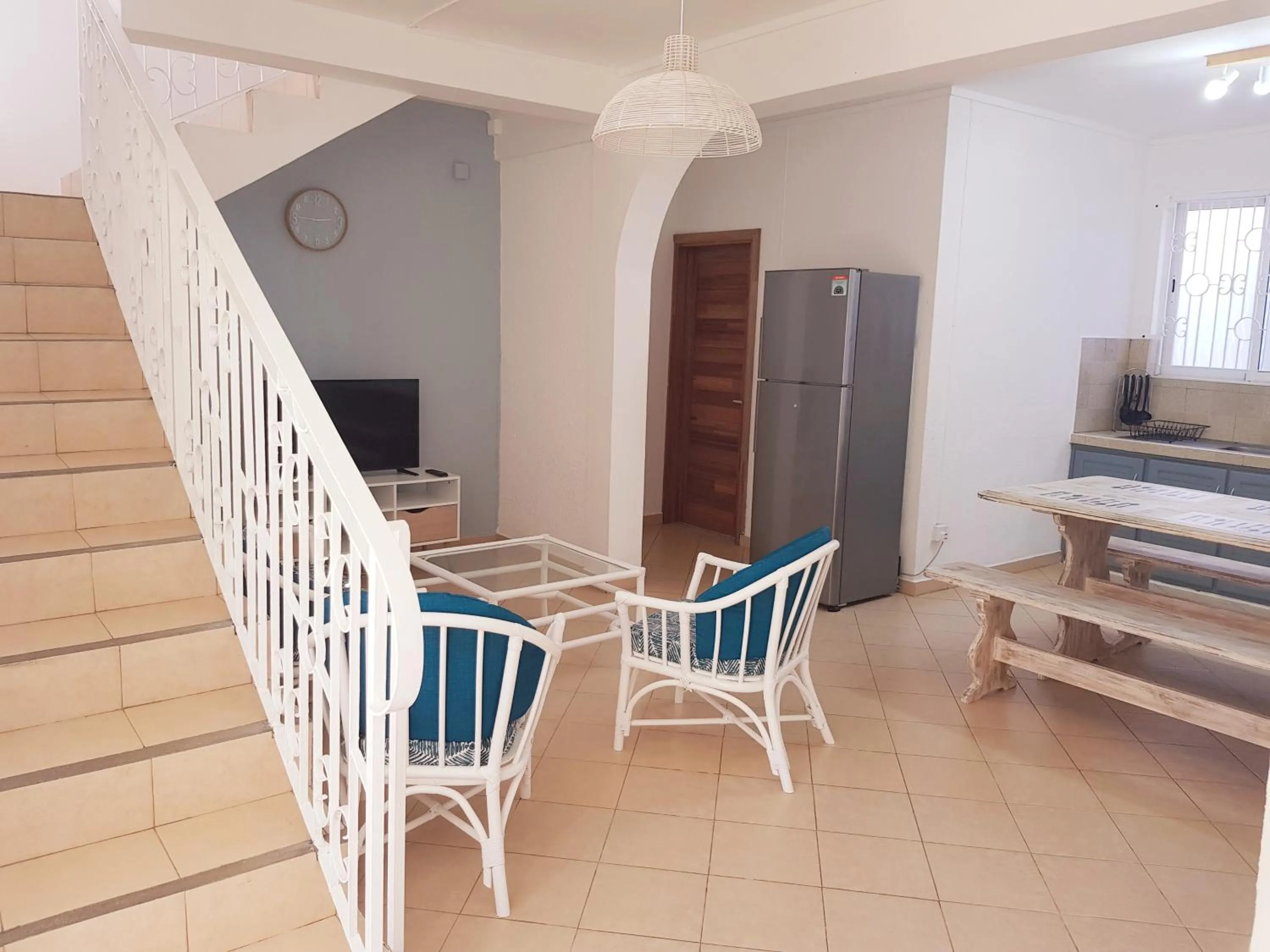 Kitchen or kitchenette in La Perla Holiday Apartments