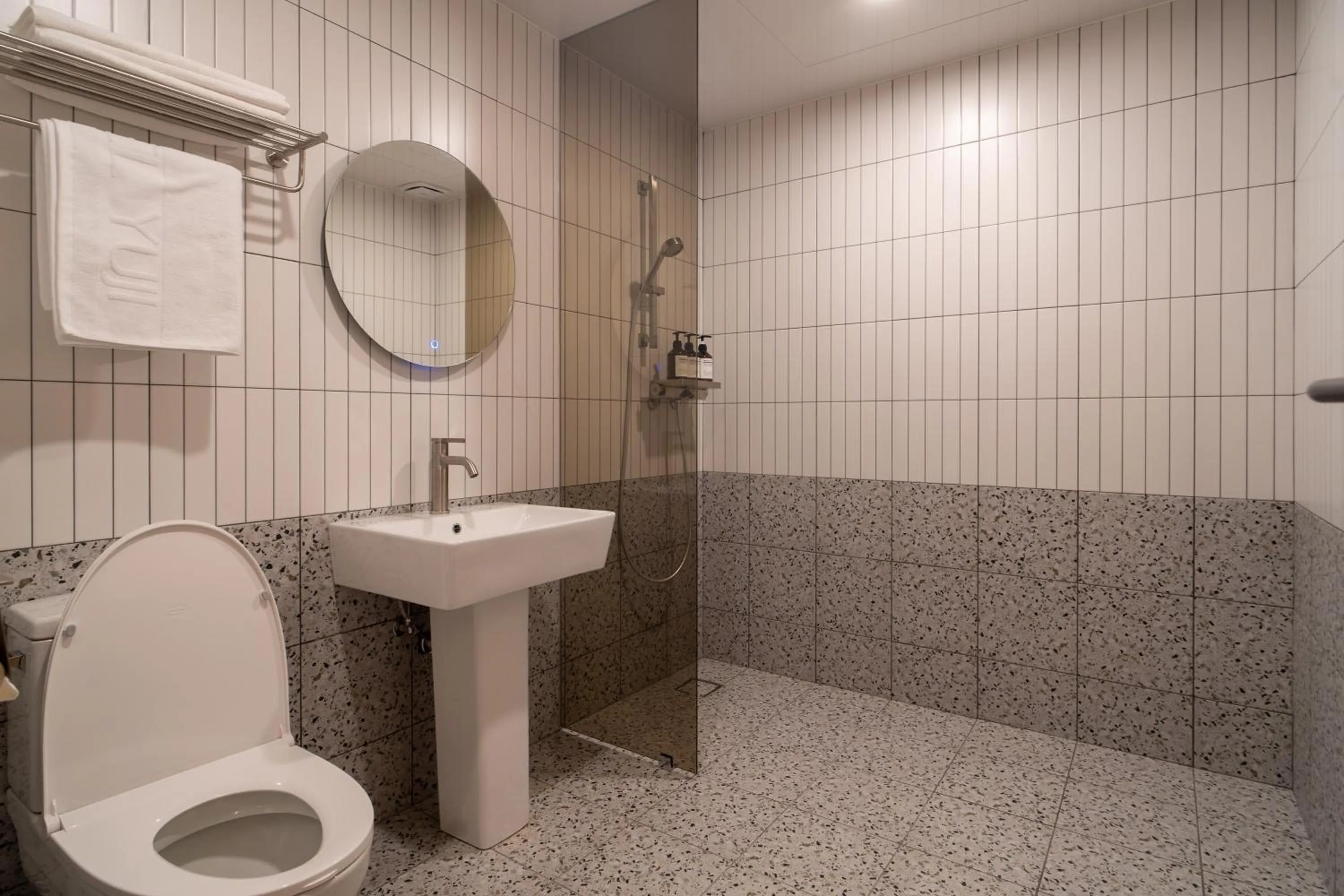 Bathroom in '사용x' 클릭금지 Goyang Hotel Yuji