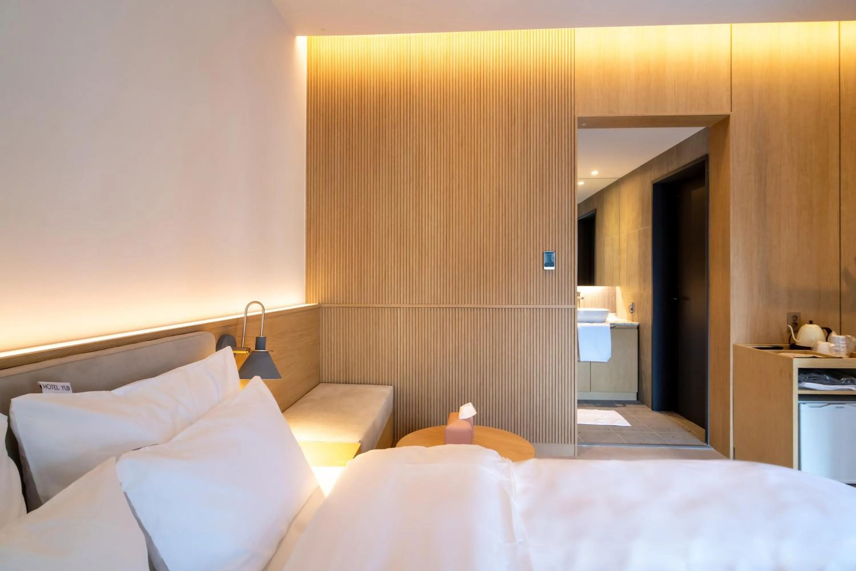 Photo of the whole room in '사용x' 클릭금지 Goyang Hotel Yuji