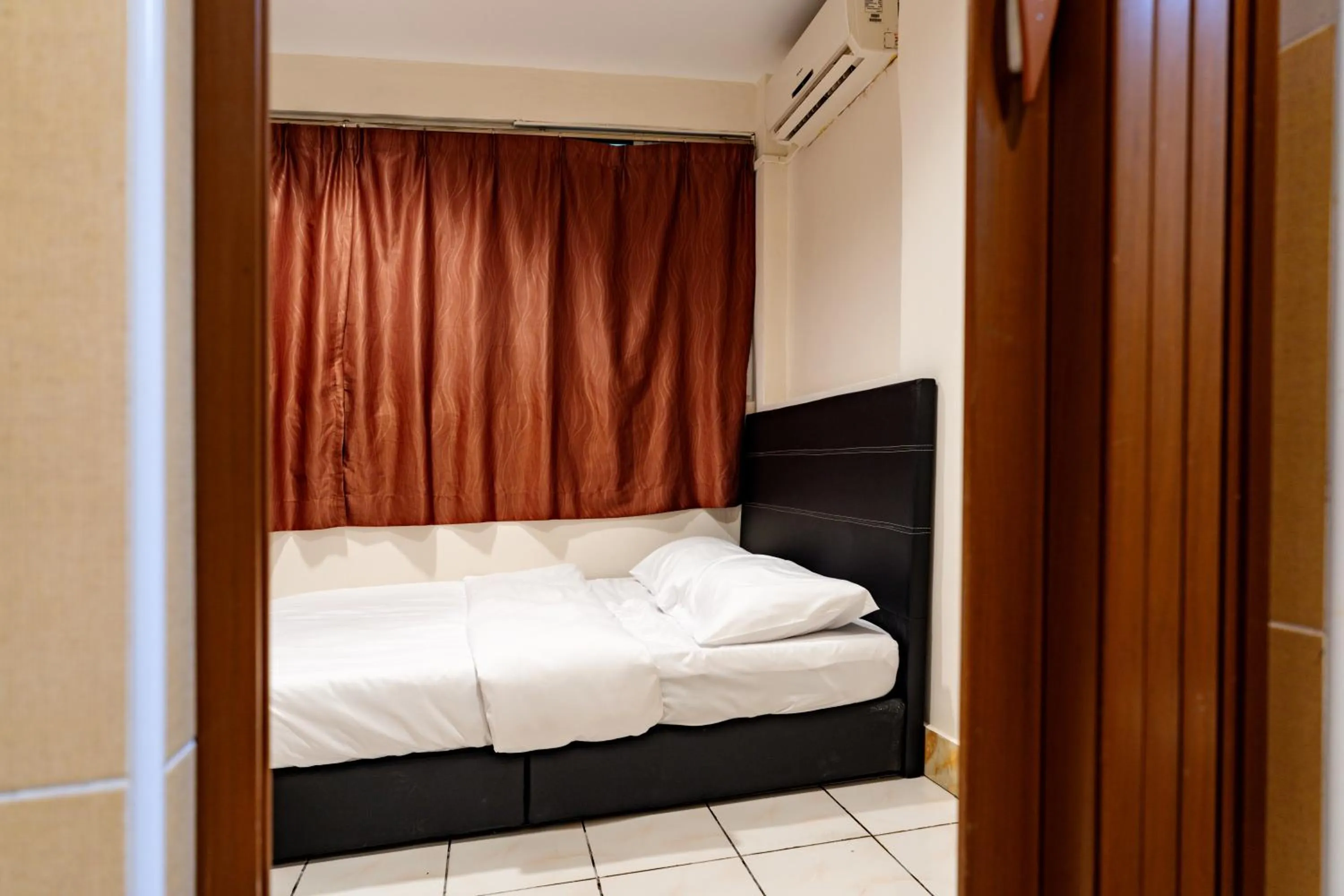 H2 Worldpackers , The Social Hotel