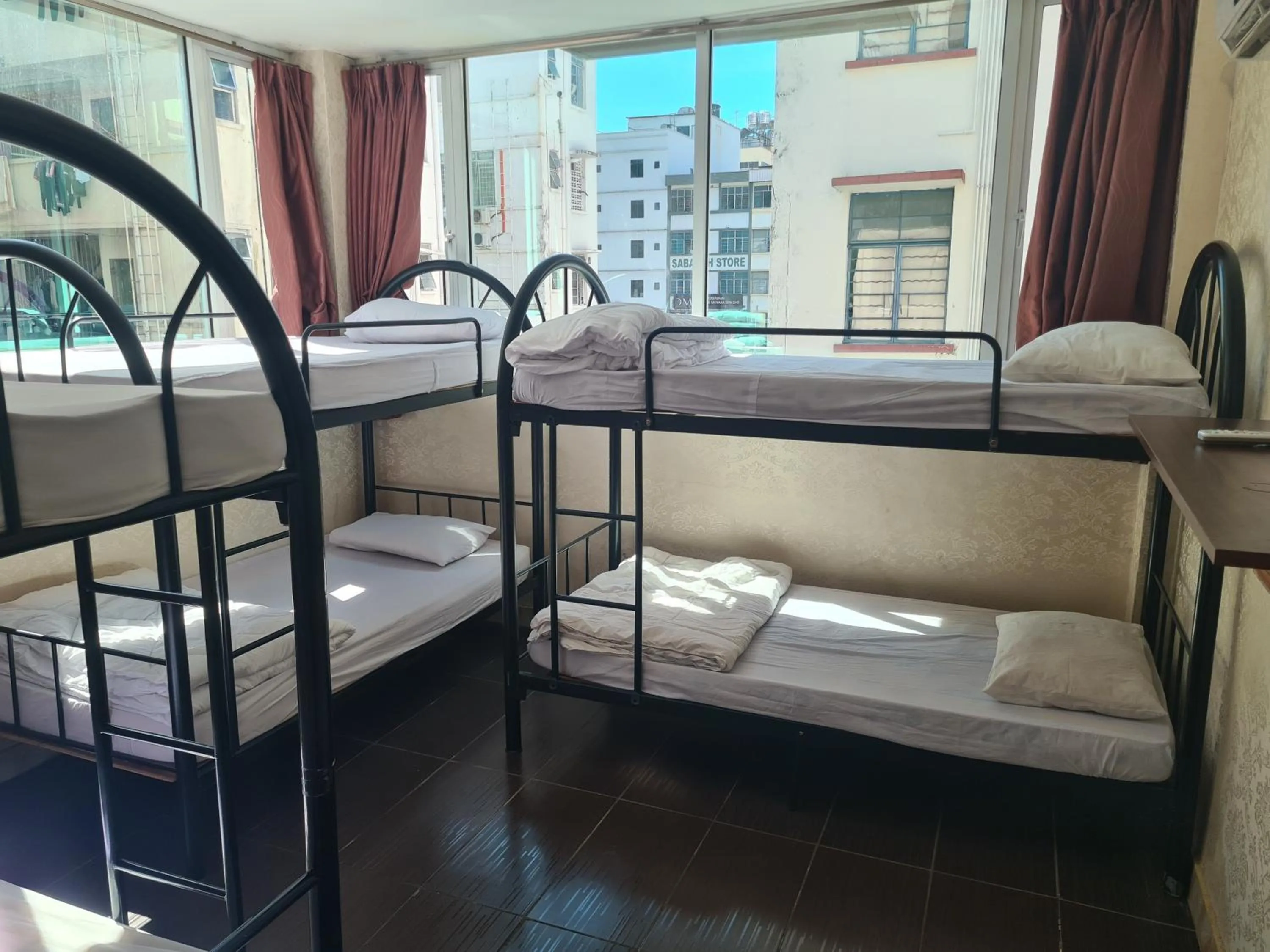 H2 Worldpackers , The Social Hotel