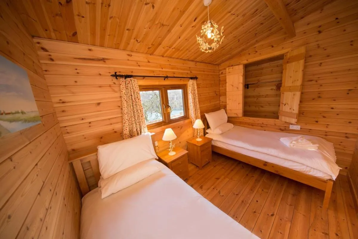 Bed in Wall Eden Farm - Luxury Log Cabins and Glamping