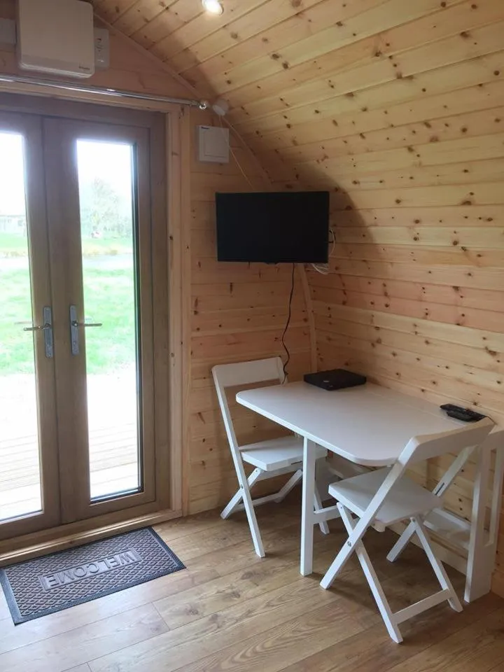 TV and multimedia in Wall Eden Farm - Luxury Log Cabins and Glamping