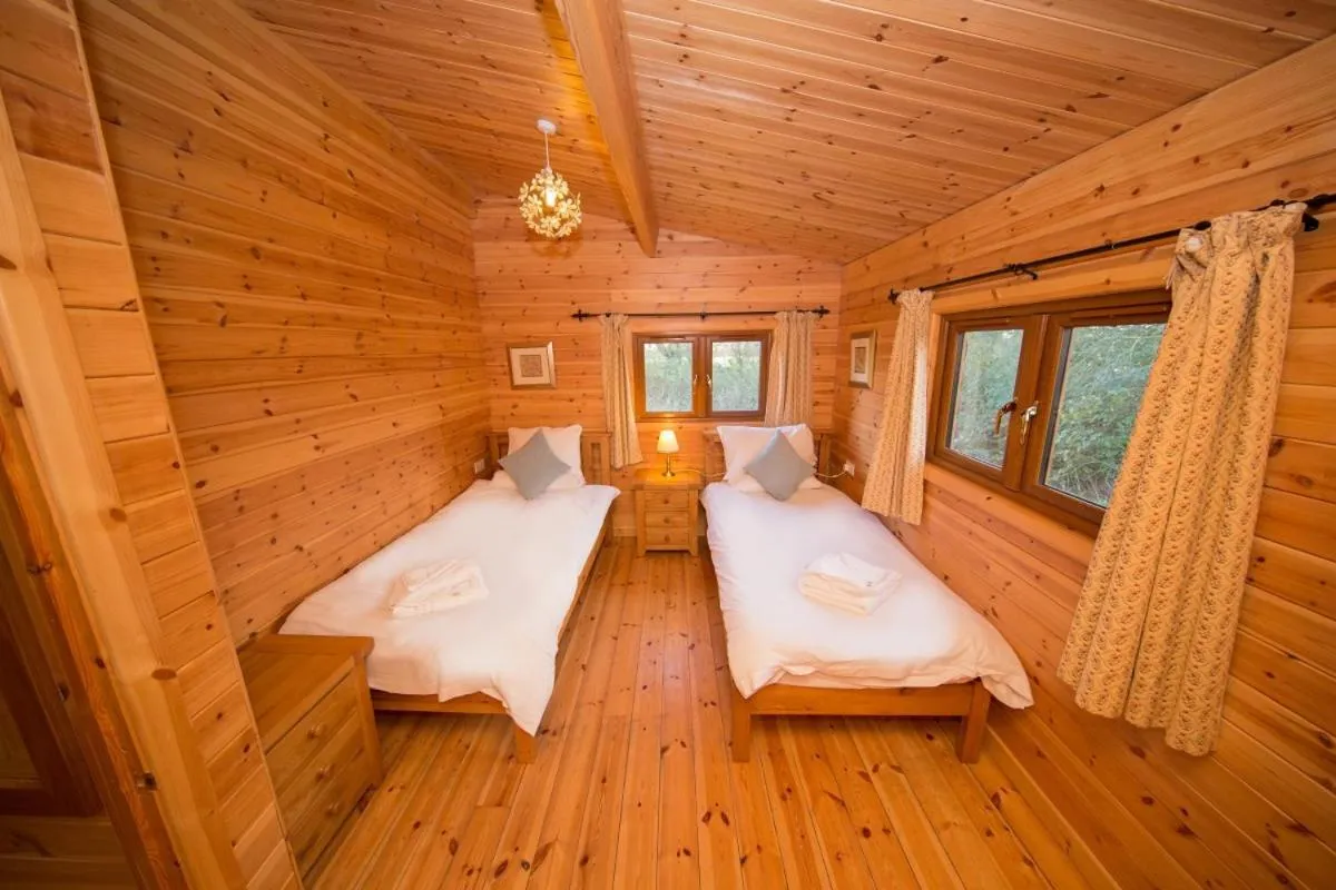 Bed in Wall Eden Farm - Luxury Log Cabins and Glamping