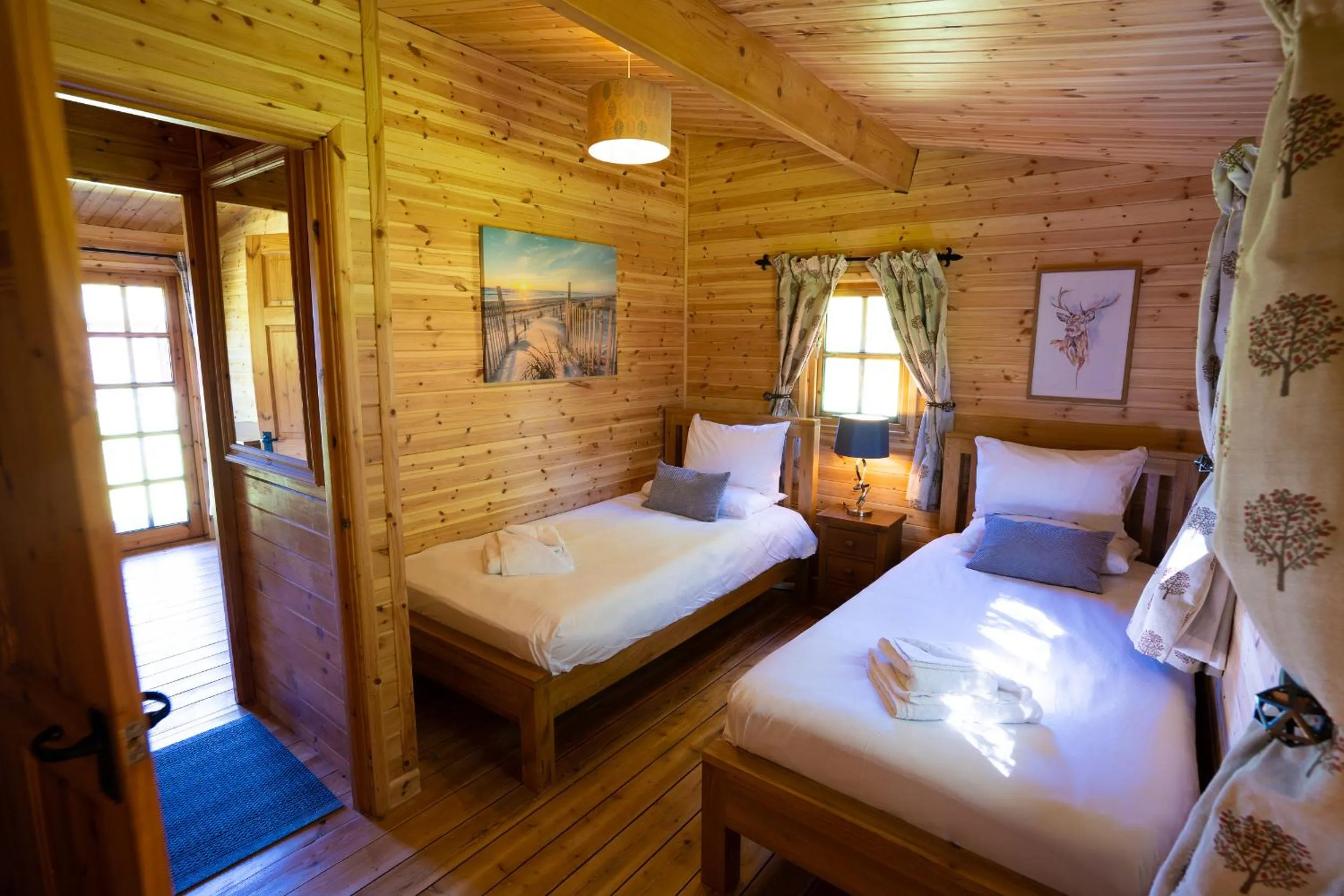Bed in Wall Eden Farm - Luxury Log Cabins and Glamping