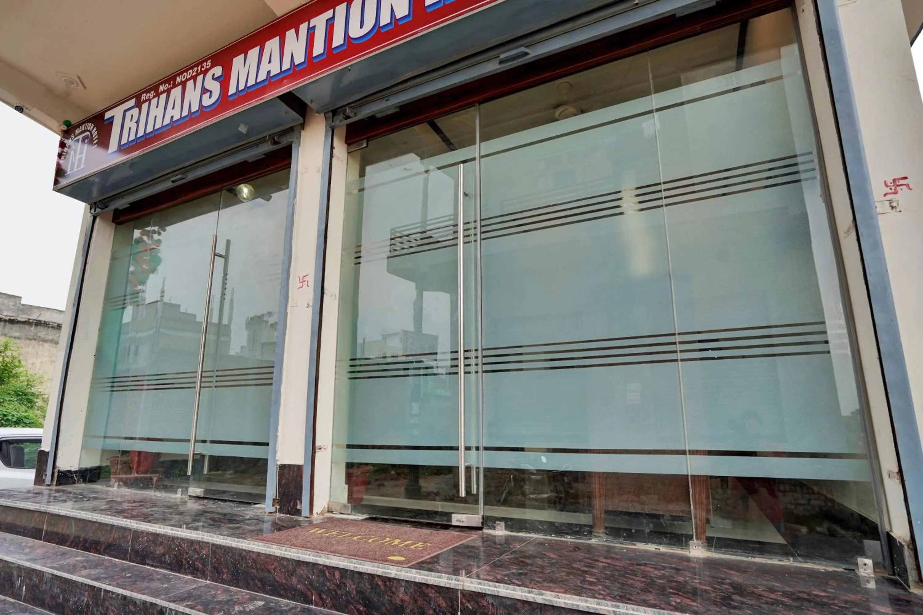 Lobby or reception in Collection O Trihans Mantion Hotel