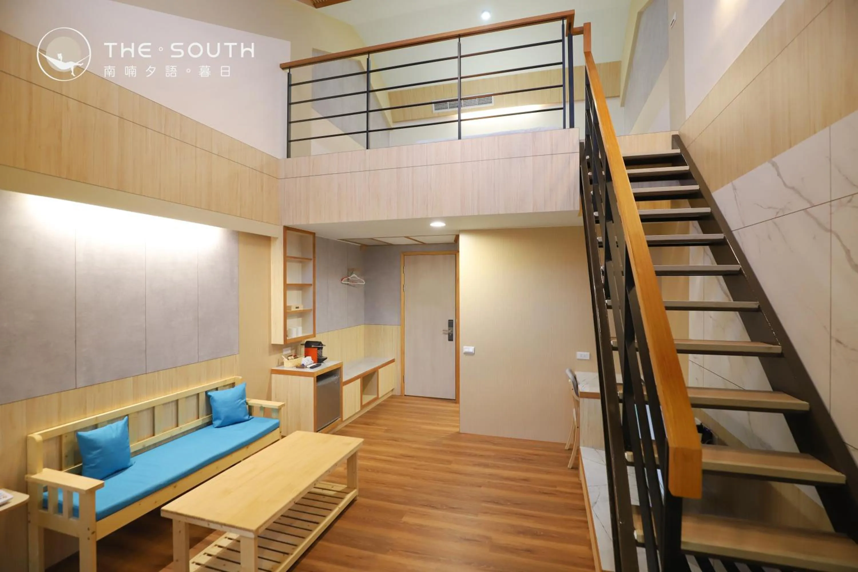 Living room in The South-Sunset