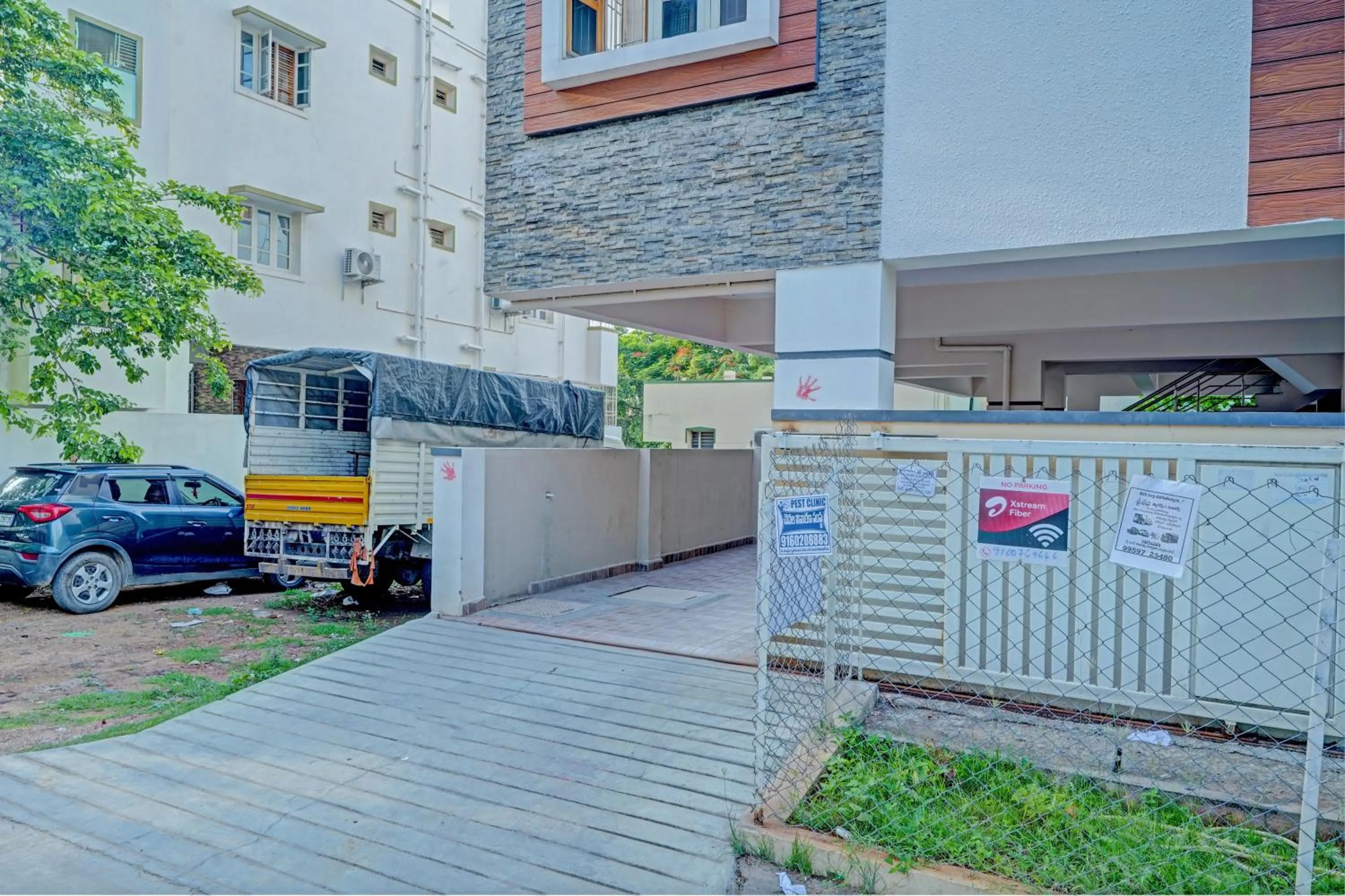 Facade/entrance in Collection O Ns Service Apartment