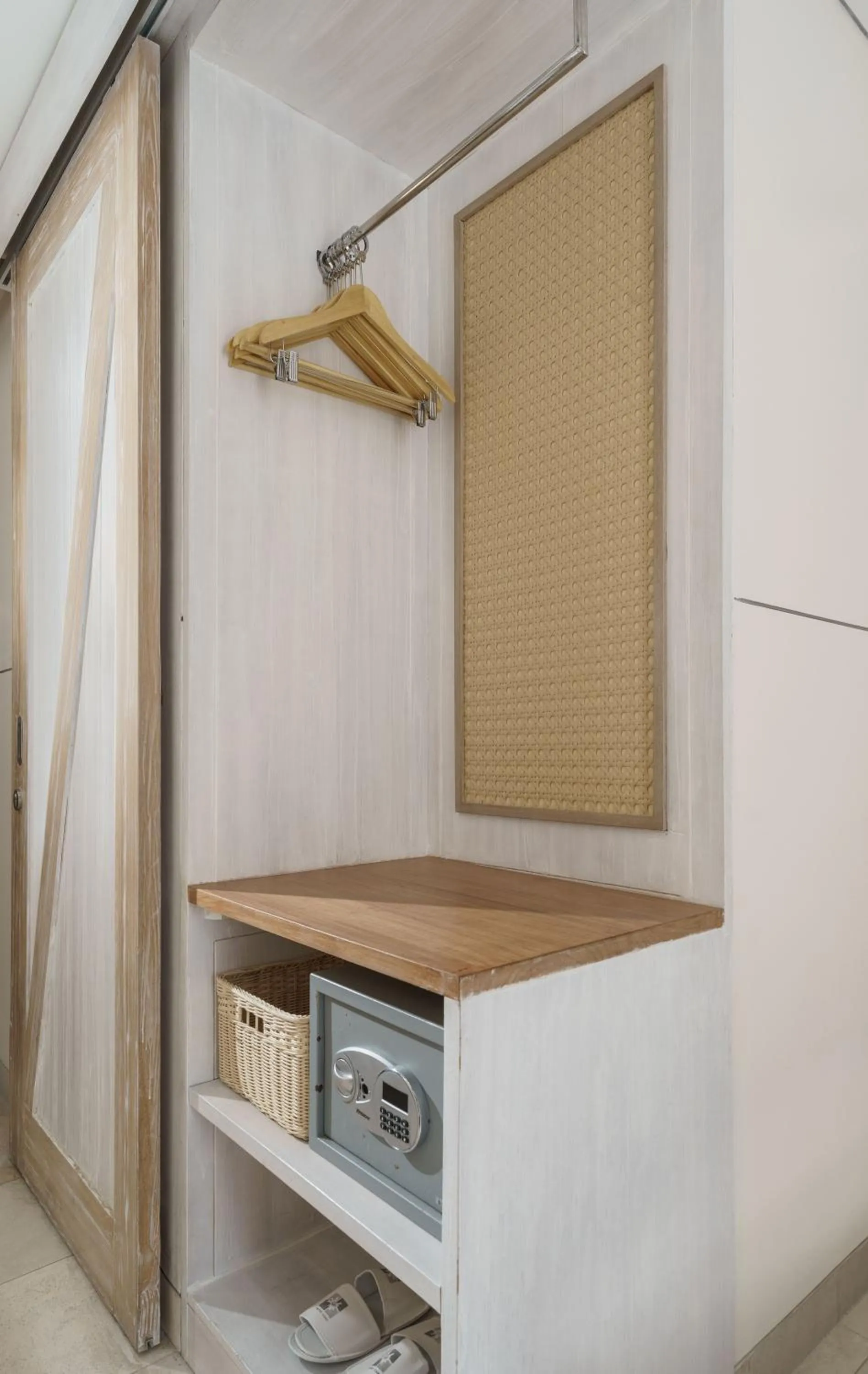 furniture in Swiss-Belcourt Lombok