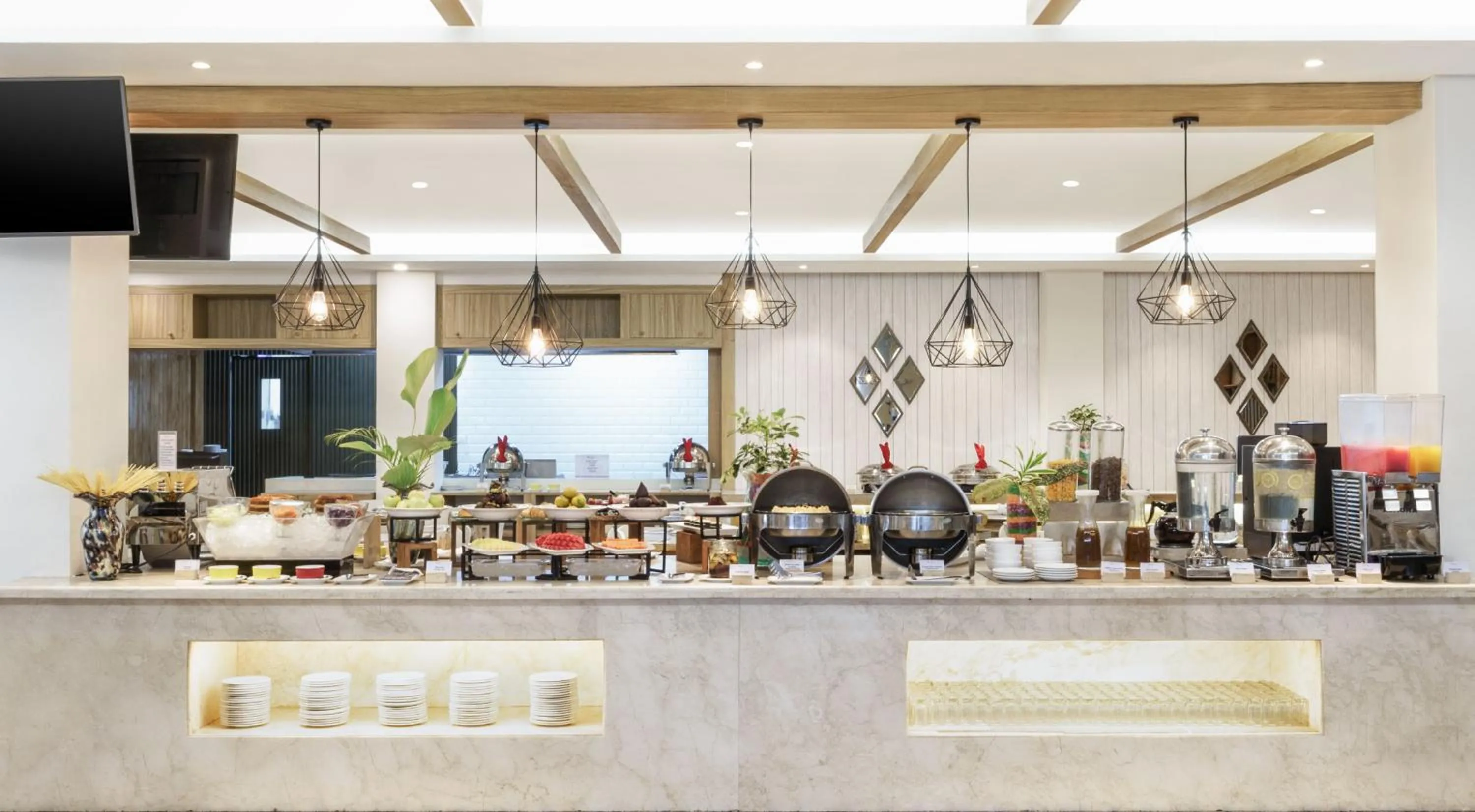 Restaurant/places to eat in Swiss-Belcourt Lombok