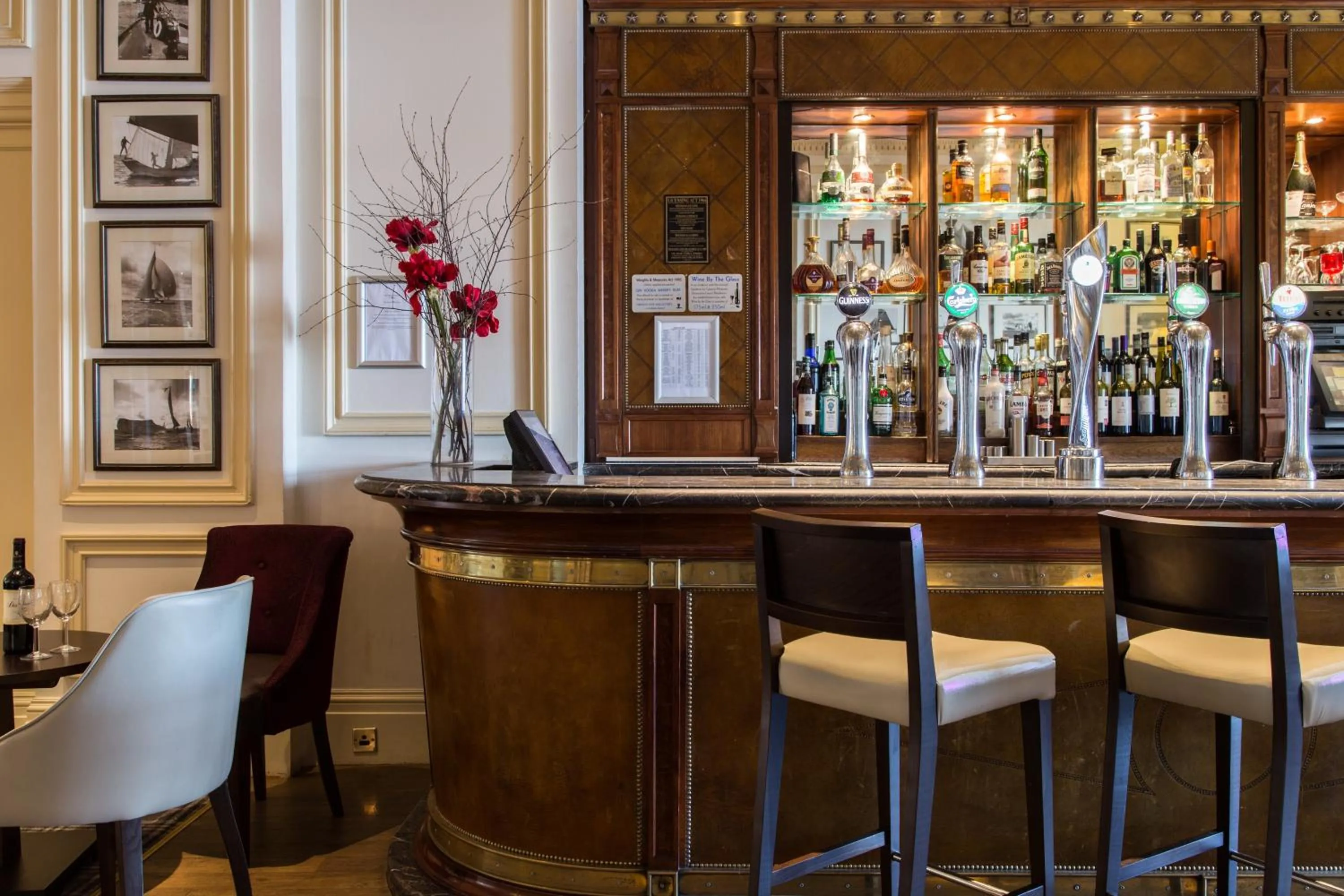 Lounge or bar in The Imperial Torquay